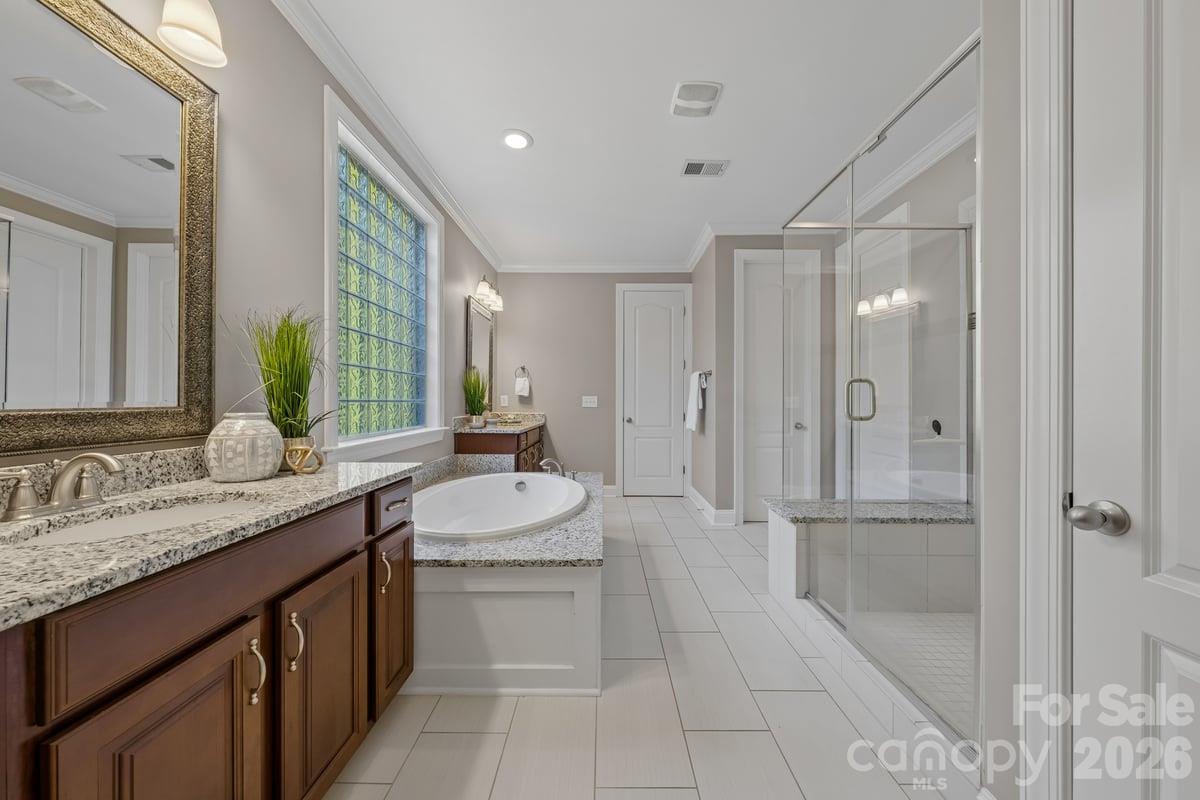 Single Family Residence at 7123 Yellowhorn Trail, Waxhaw, photo 36 of 55