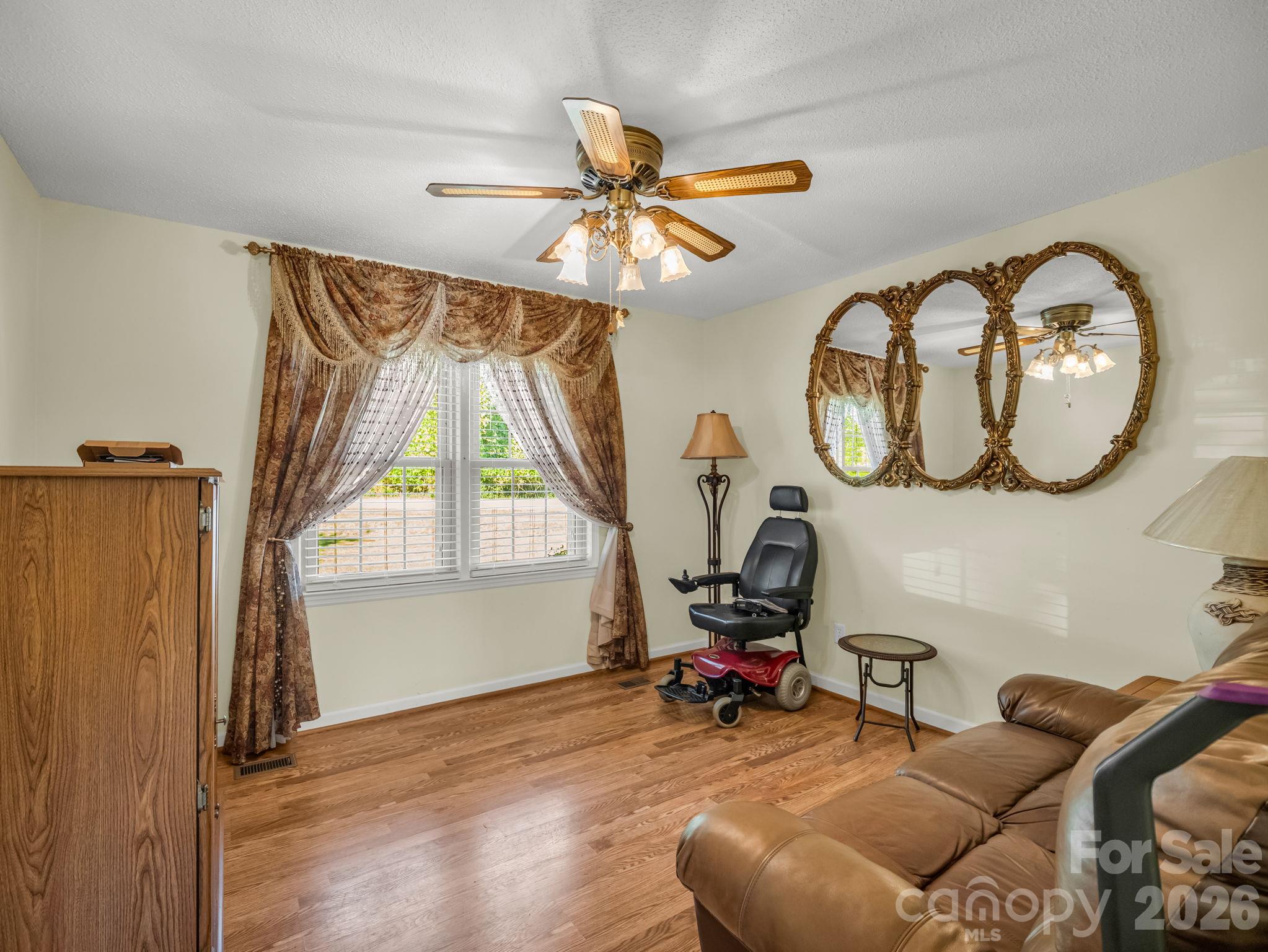 Single Family Residence at 292 Bridges Drive, Forest City, photo 19 of 41