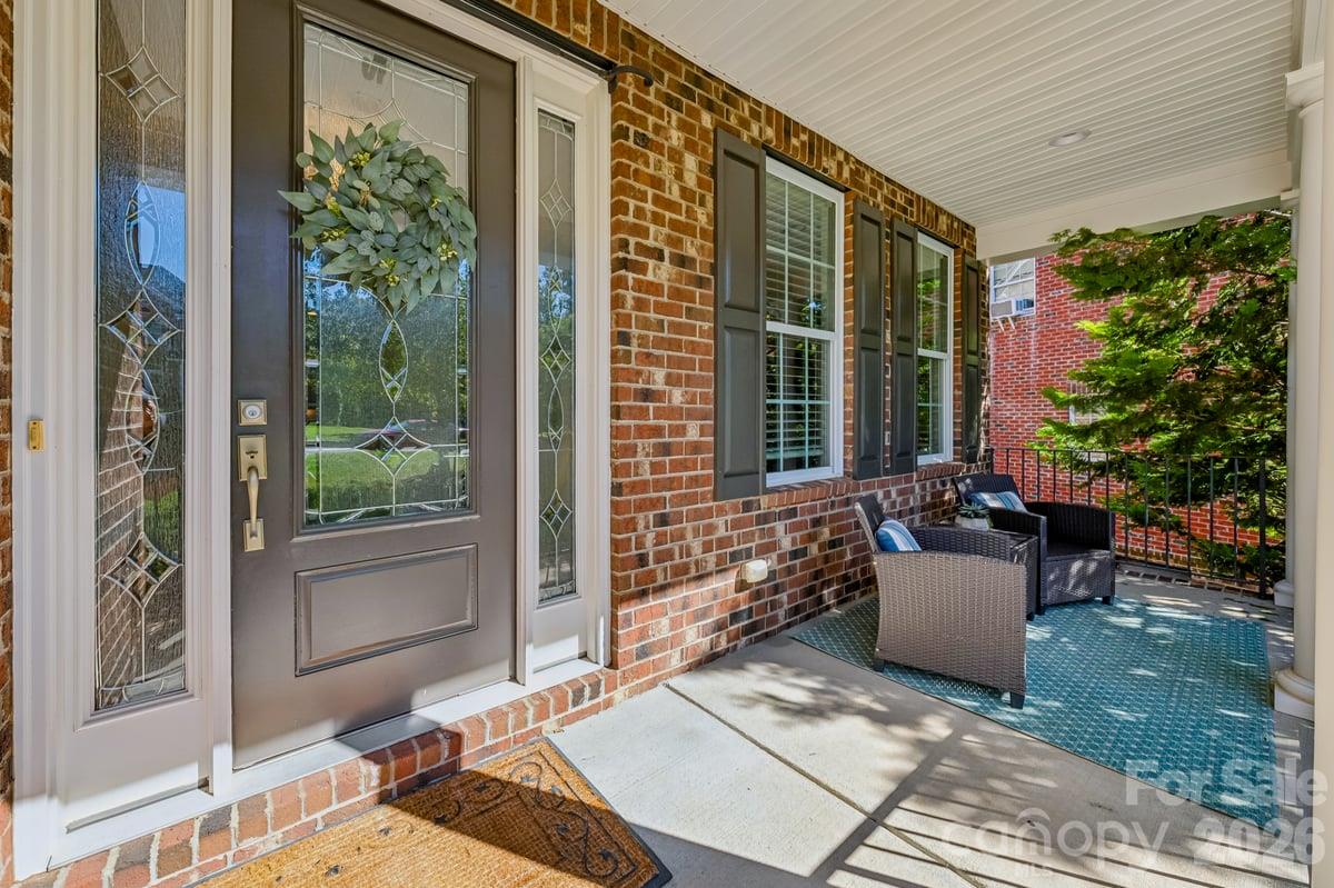 Single Family Residence at 7123 Yellowhorn Trail, Waxhaw, photo 6 of 55