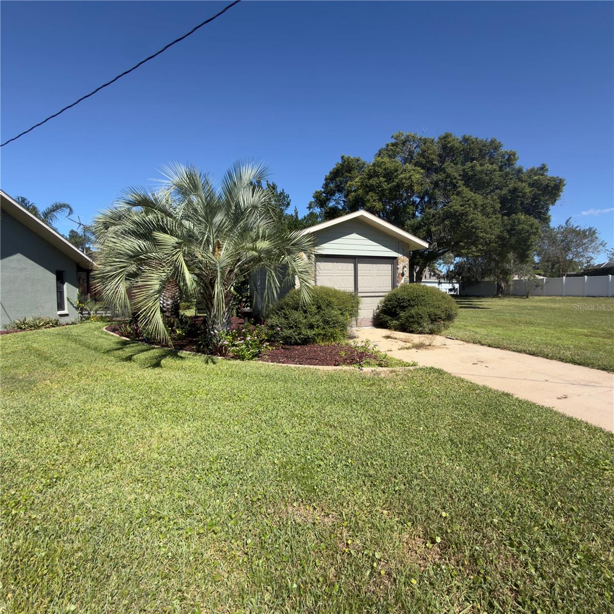 Single Family Residence at 13325 BARLINGTON ST, SPRING HILL, photo 5 of 48