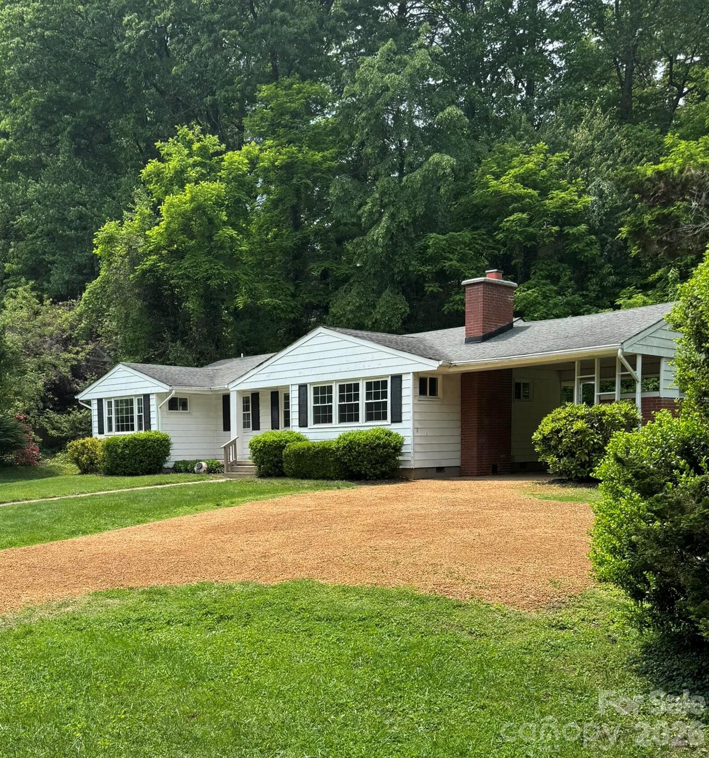 Single Family Residence at 1 Valle Vista Drive, Asheville, photo 26 of 26
