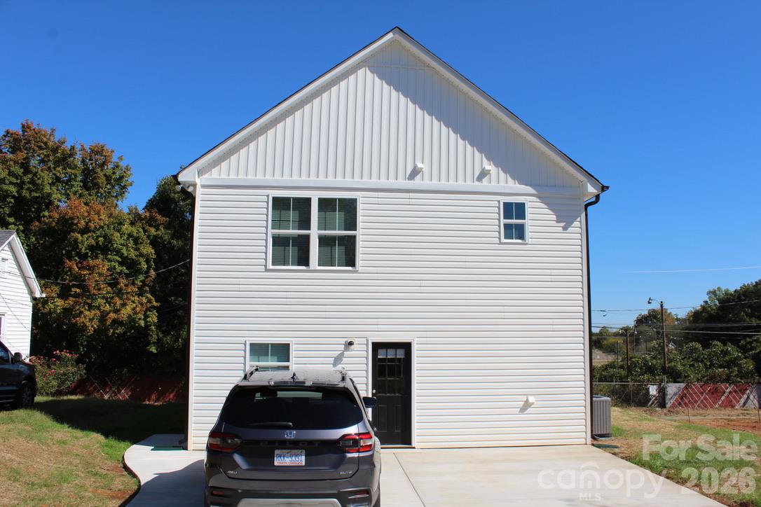 Rear parking and entrance - 106 Crawford Street, Salisbury