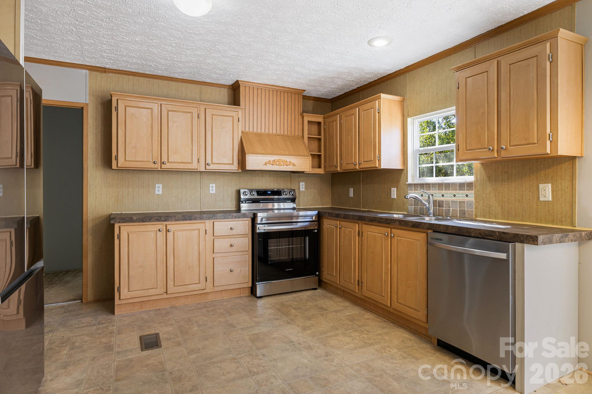 Single Family Residence at 242 Flat Creek Road, Black Mountain, photo 12 of 34