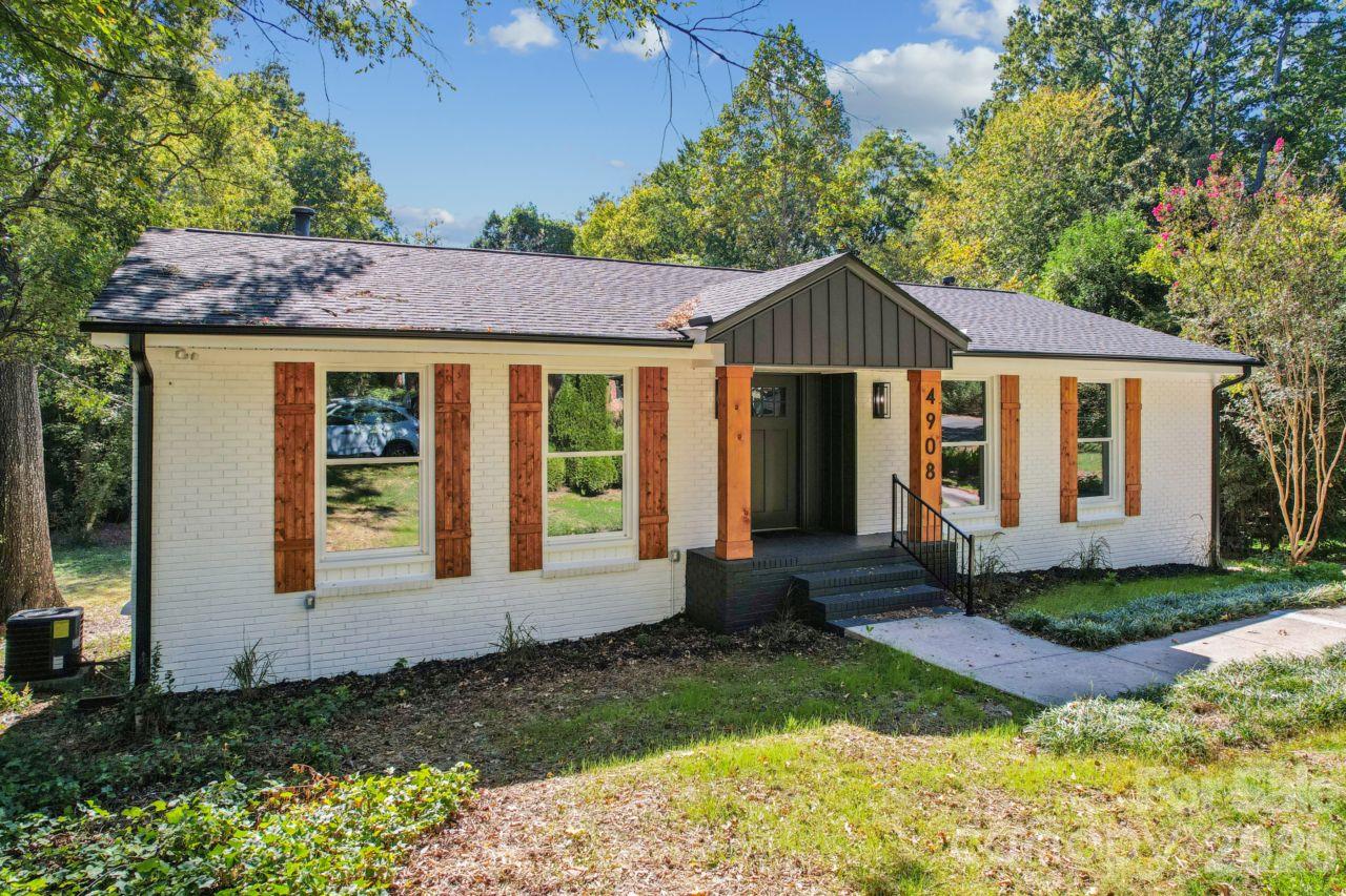 Welcome Home to 4908 Zephyr Lane - 4908 Zephyr Lane, Charlotte