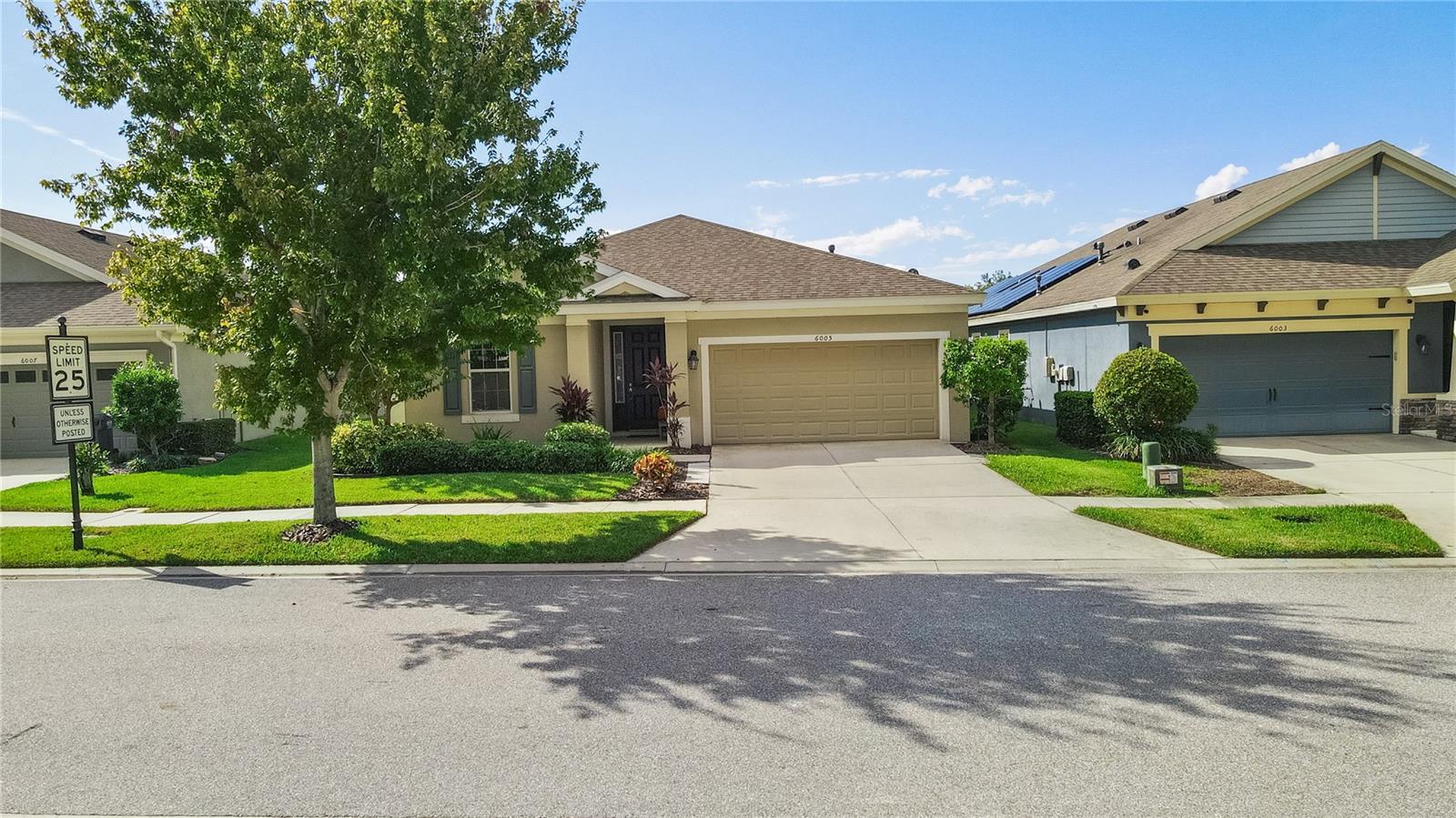 Single Family Residence at 6005 SHADOWLAKE DR, APOLLO BEACH, photo 2 of 39