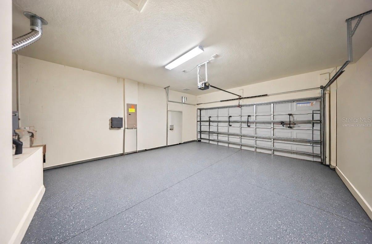 Virtually Staged - 6005 SHADOWLAKE DR, APOLLO BEACH