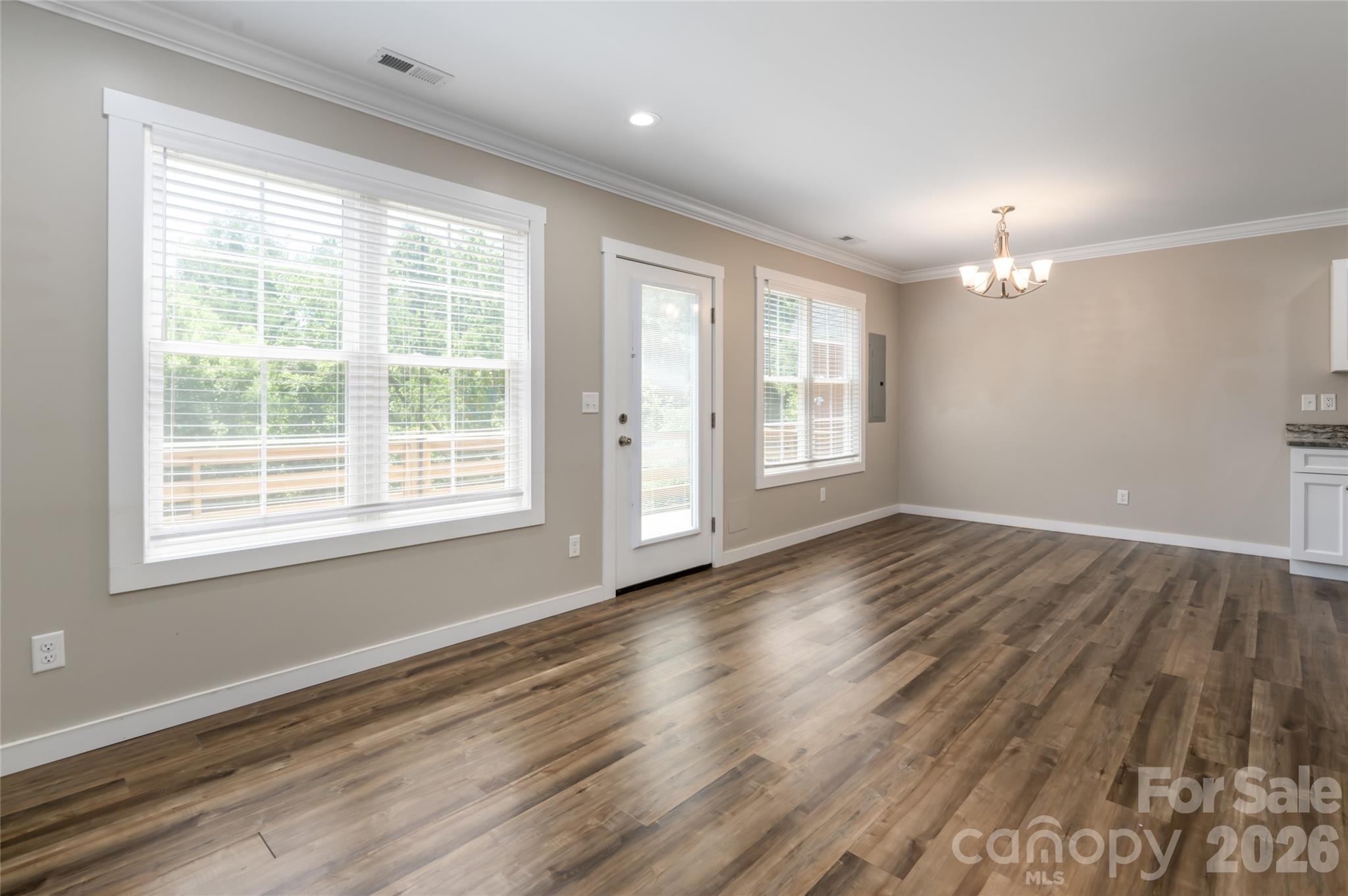 Single Family Residence at 38 Old County Home Road, Asheville, photo 9 of 28