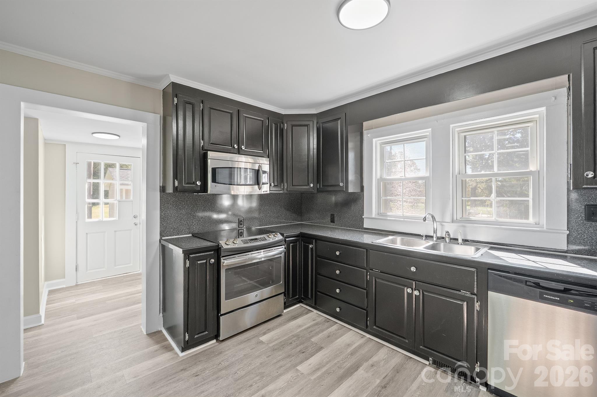 Single Family Residence at 603 Westminster Drive, Statesville, photo 15 of 28
