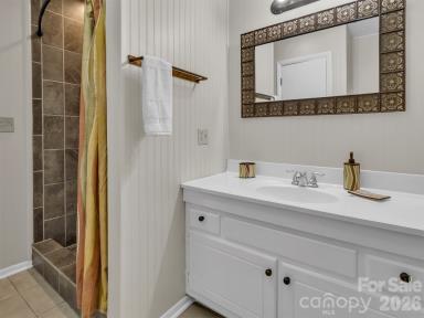 Apartment Bathroom - 91 Worsham Drive, Waynesville