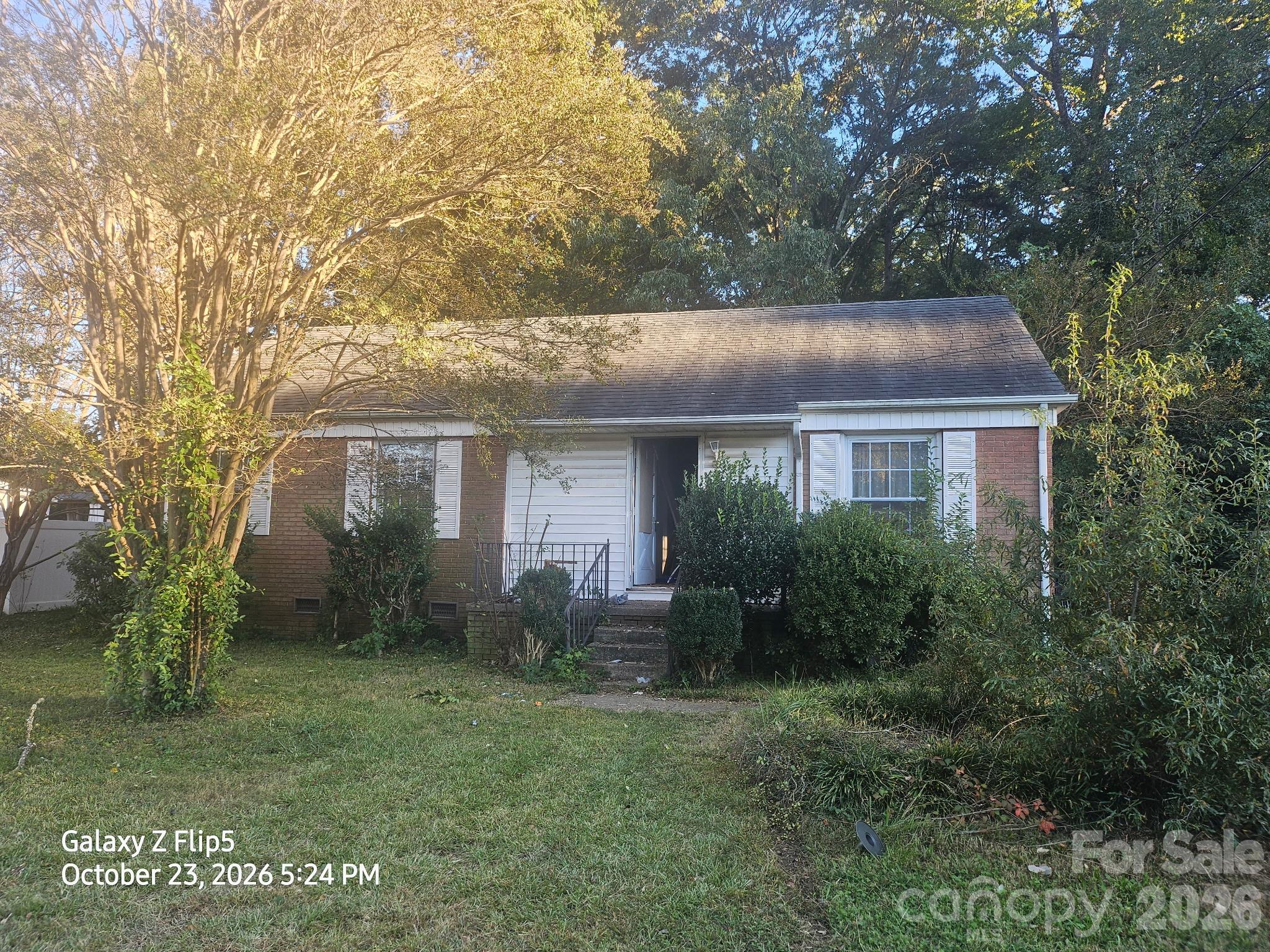Single Family Residence at 4110 Tipperary Place, Charlotte