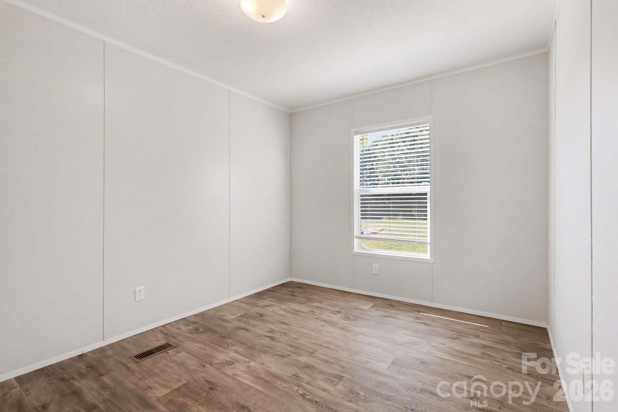 Single Family Residence at 806 Eagleview Lane, Lawndale, photo 21 of 27