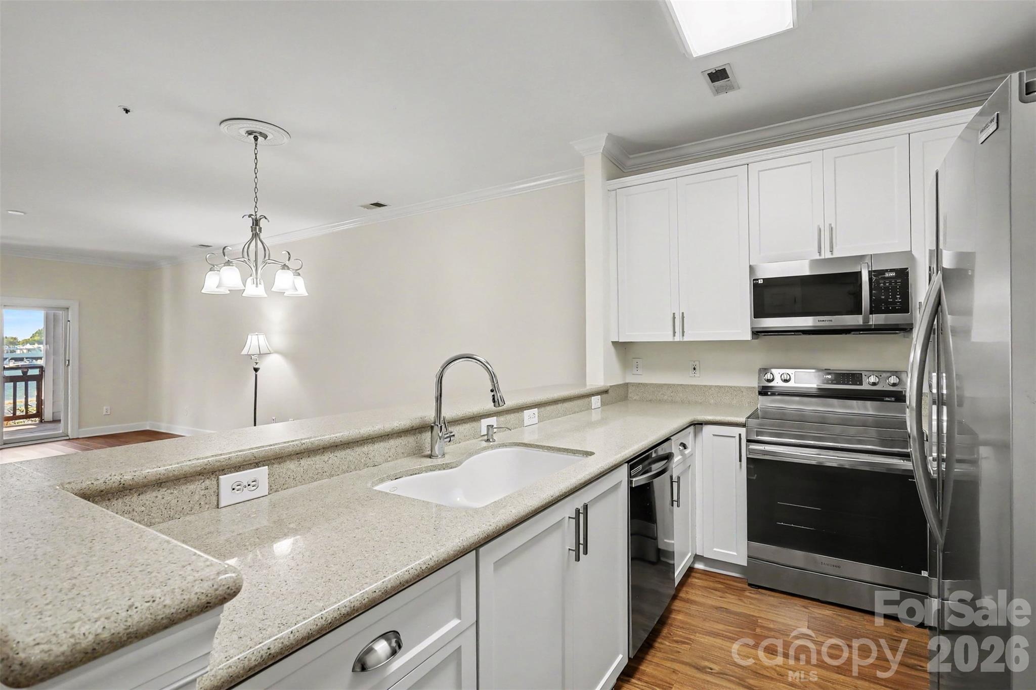 Condominium at 18726 Nautical Drive, Cornelius, photo 9 of 41