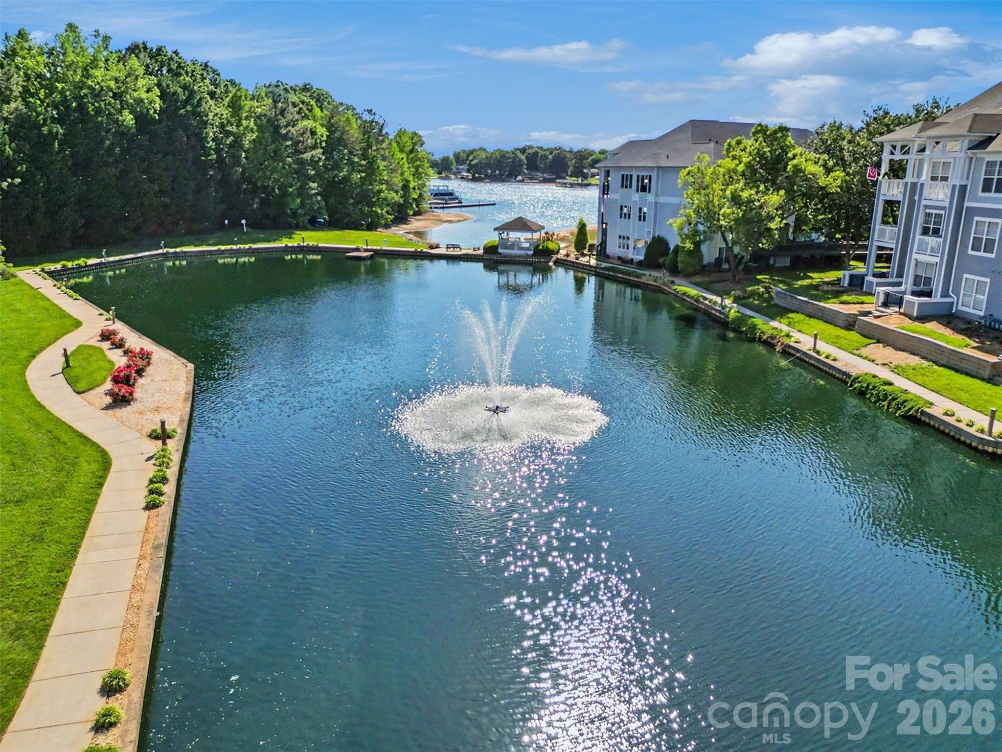 Condominium at 18726 Nautical Drive, Cornelius, photo 37 of 41
