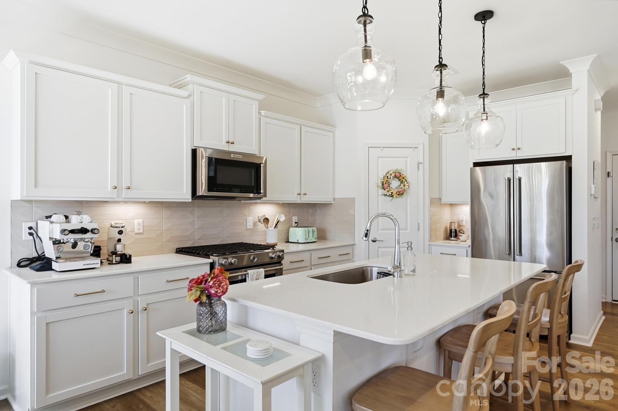 Single Family Residence at 15506 Parkside Crossing Drive, Charlotte, photo 17 of 47