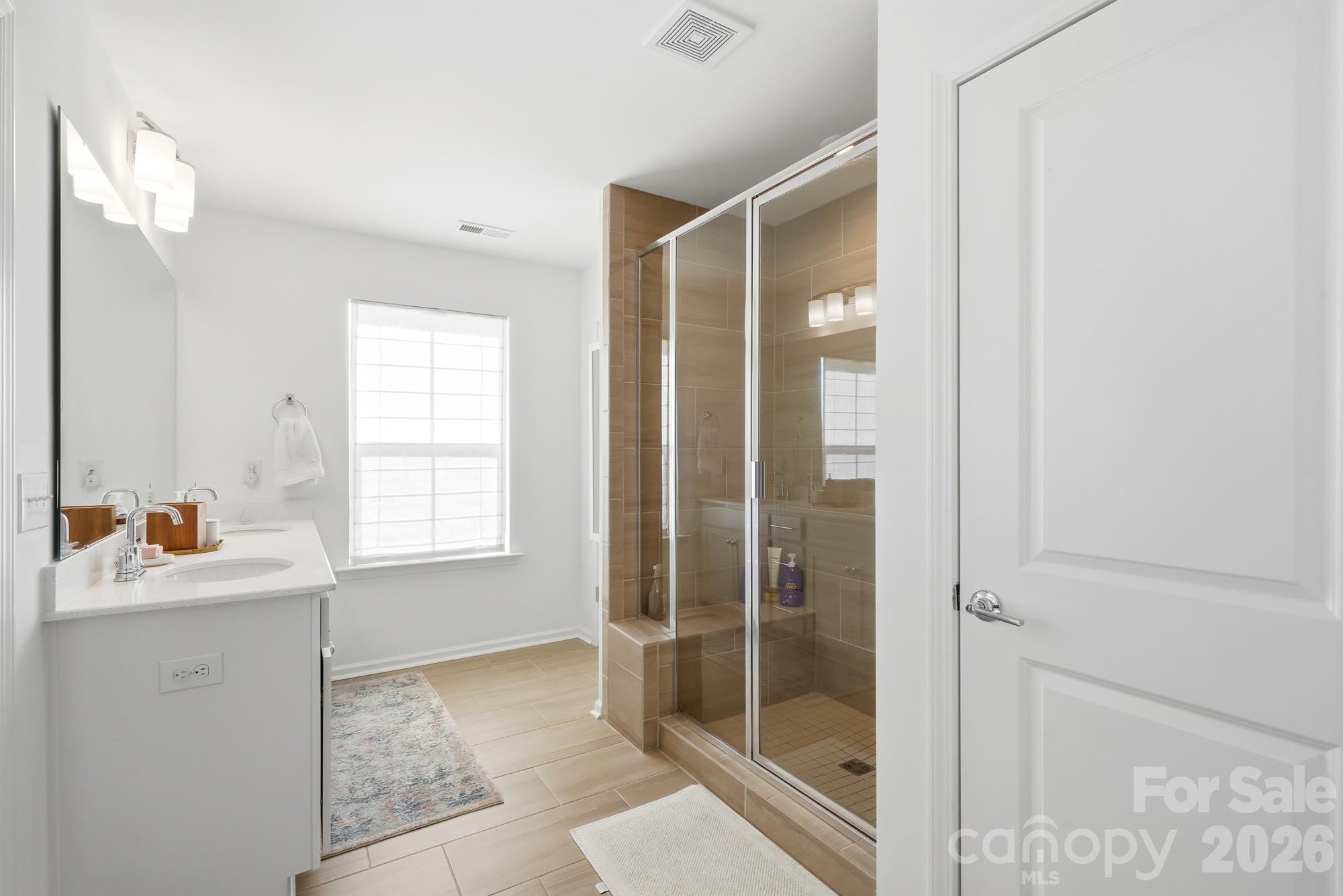 Single Family Residence at 15506 Parkside Crossing Drive, Charlotte, photo 43 of 47