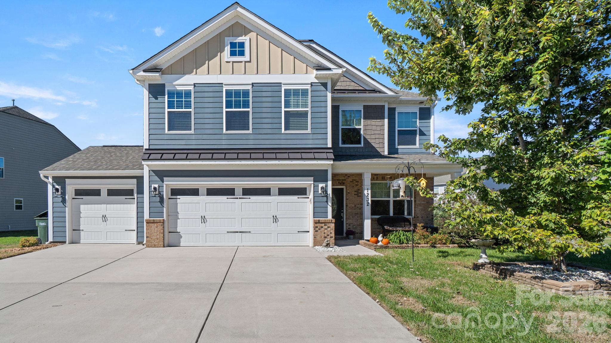 1232 New River Drive