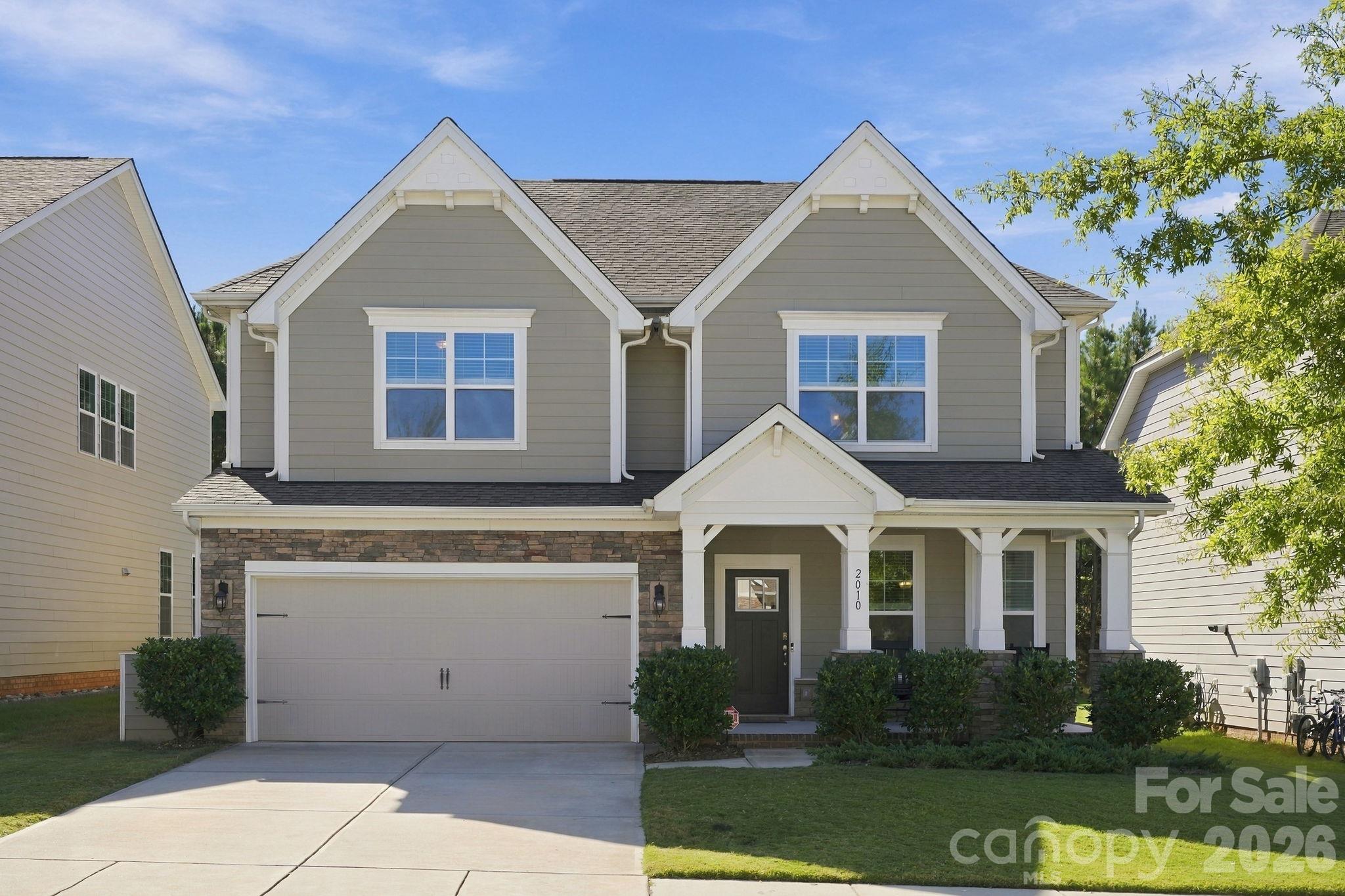 Single Family Residence at 2010 Burton Point Court, Waxhaw, photo 2 of 65