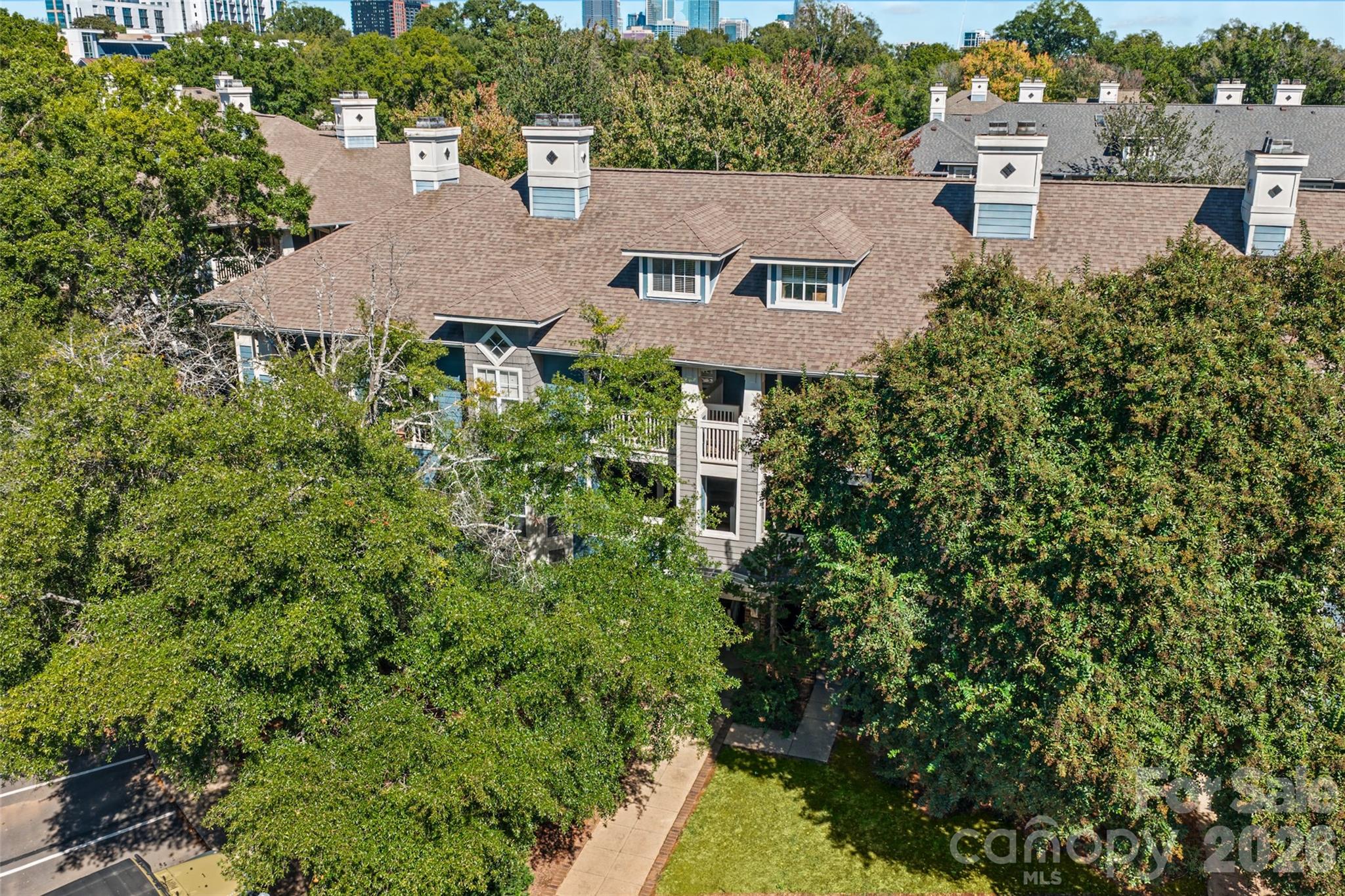 Condominium at 525 Olmsted Park Place, Charlotte, photo 26 of 30