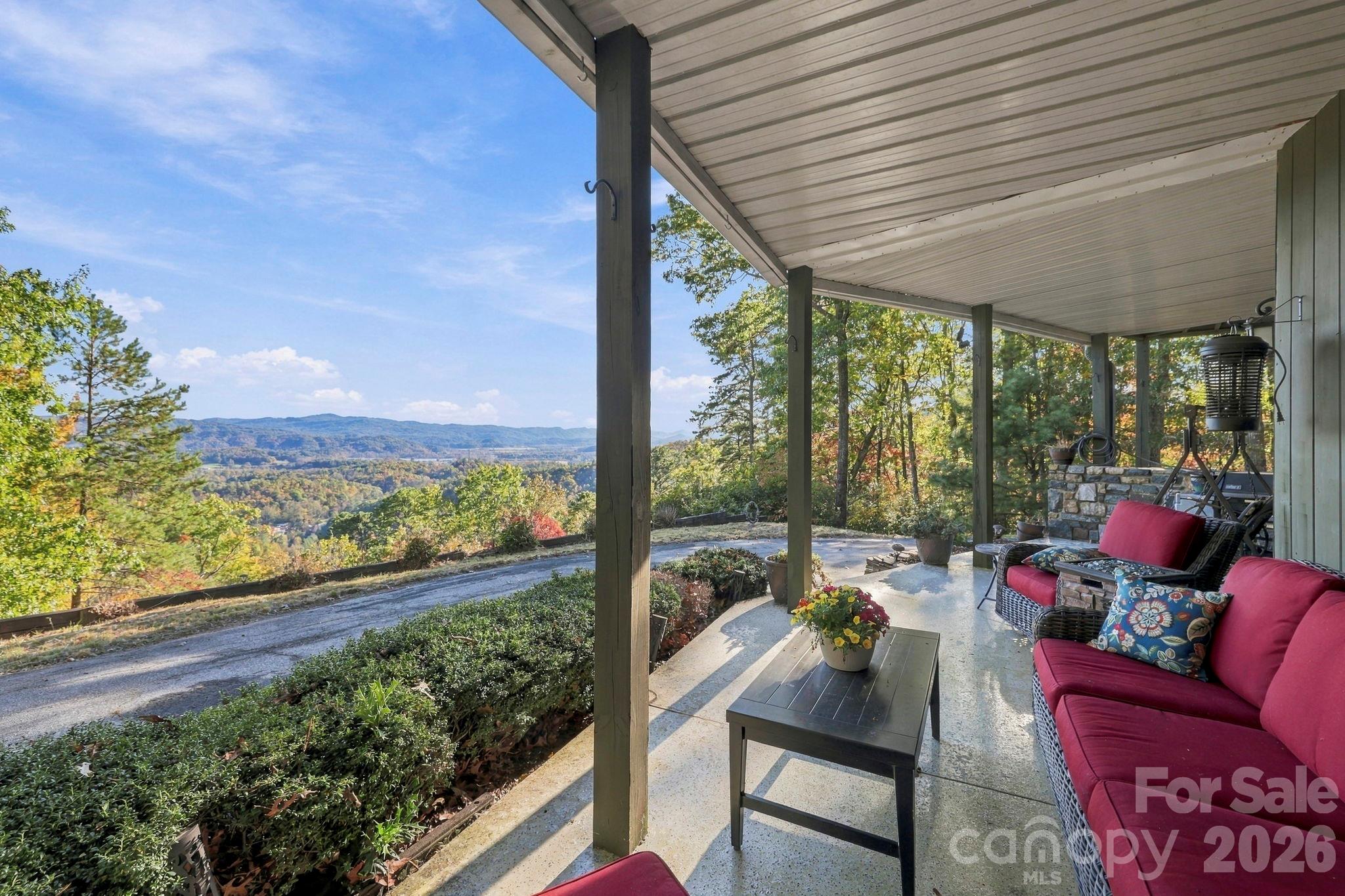 Single Family Residence at 565 Ivy Lane, Pisgah Forest, photo 8 of 47