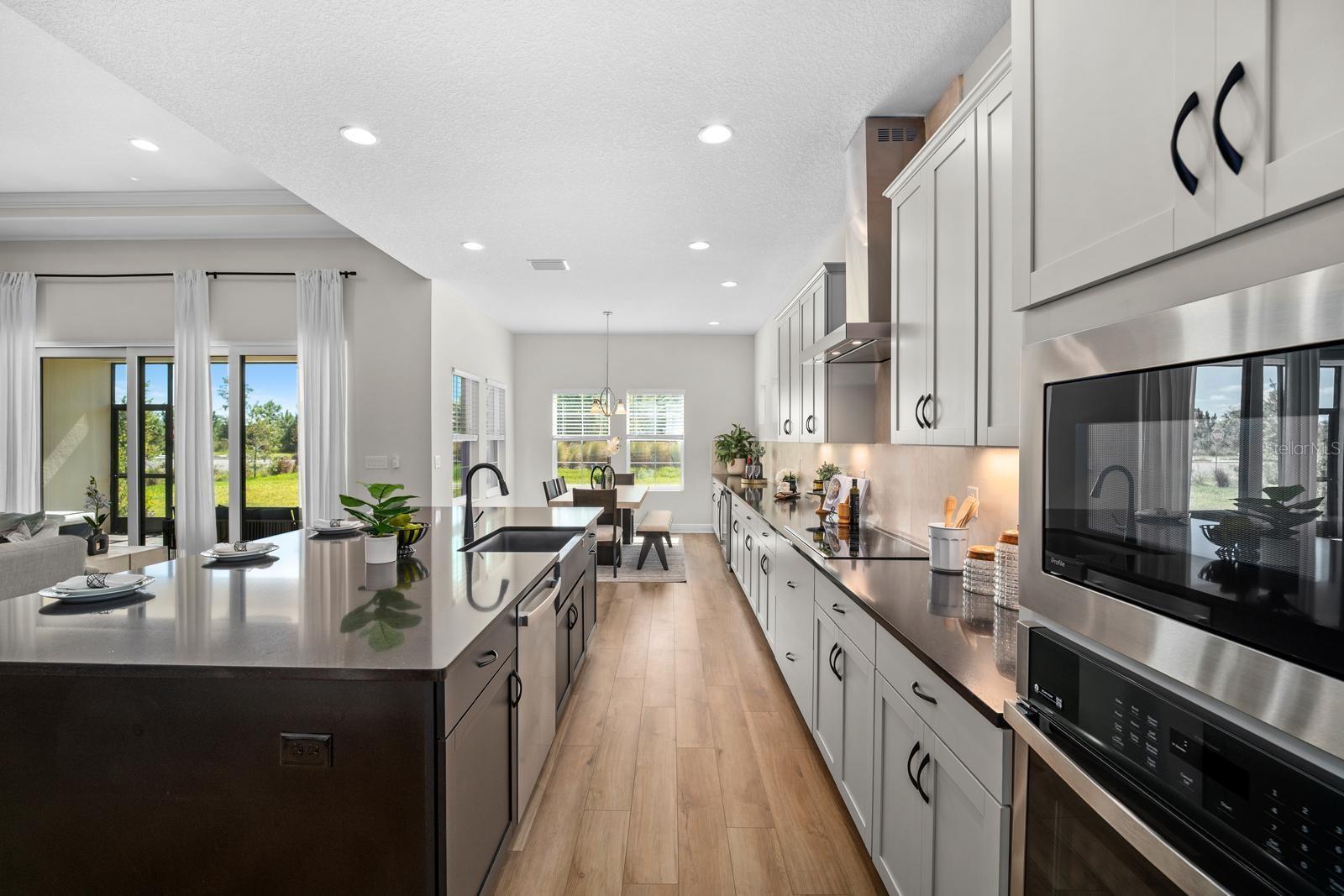 Single Family Residence at 13407 BUFFALO MOUNTAIN AVE, RIVERVIEW, photo 17 of 40