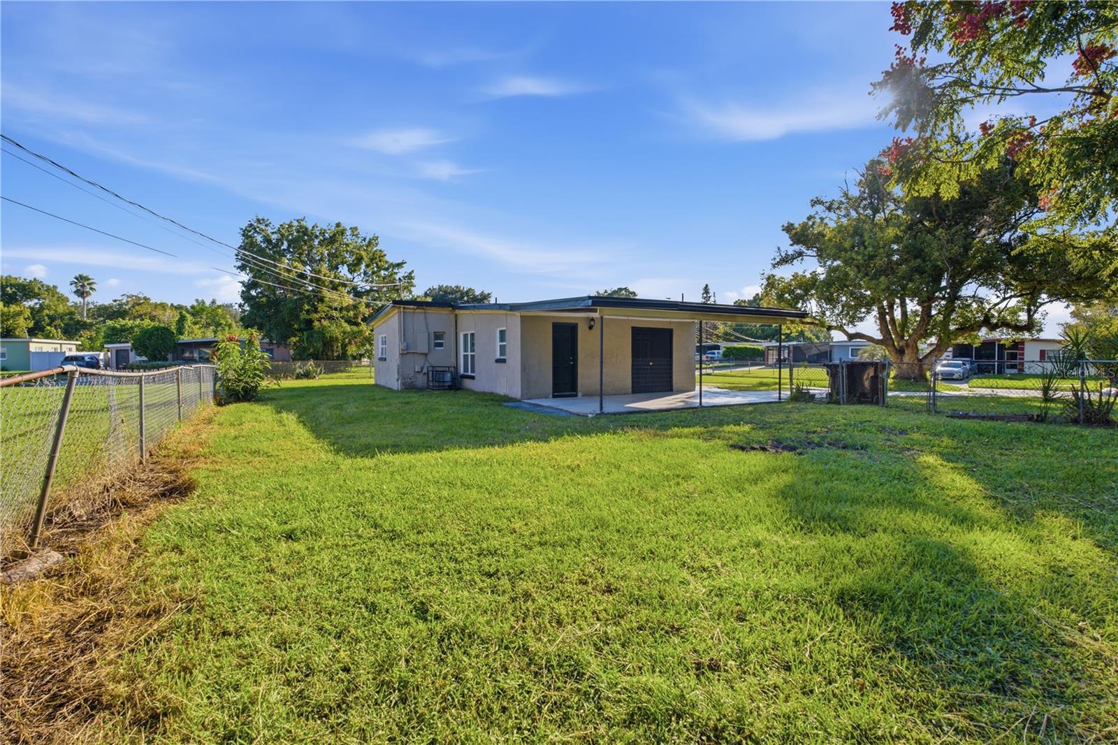 Single Family Residence at 1311 LAWNE BLVD, ORLANDO, photo 5 of 38
