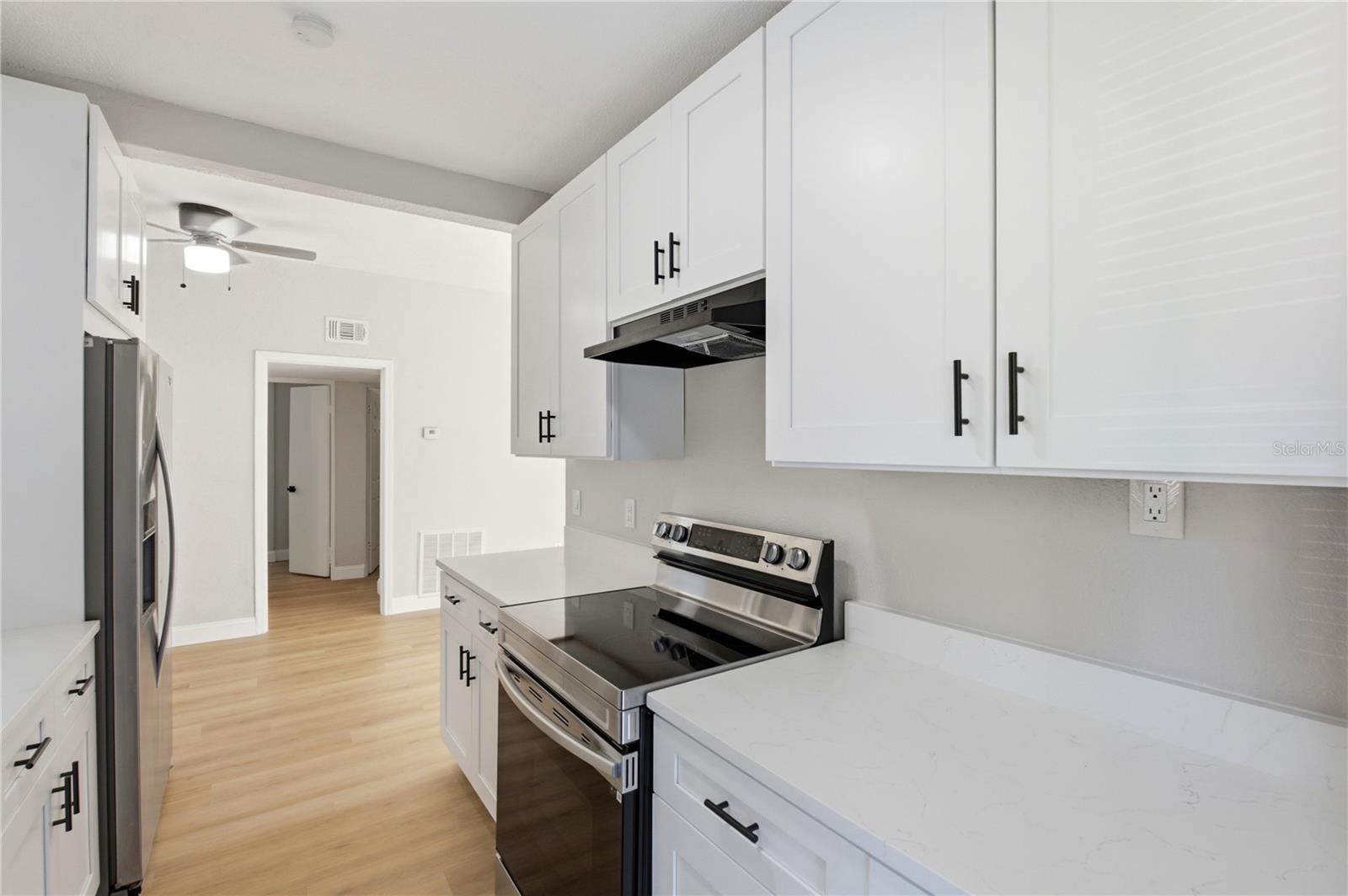 Single Family Residence at 1311 LAWNE BLVD, ORLANDO, photo 13 of 38