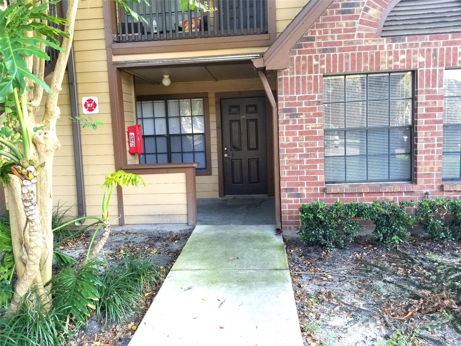 380 LAKE MEADE CT #101
