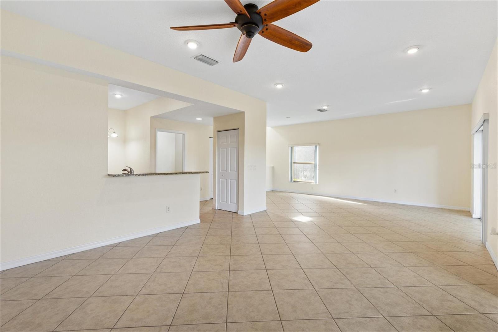 Single Family Residence at 12366 NE 50TH VW, OXFORD, photo 15 of 55
