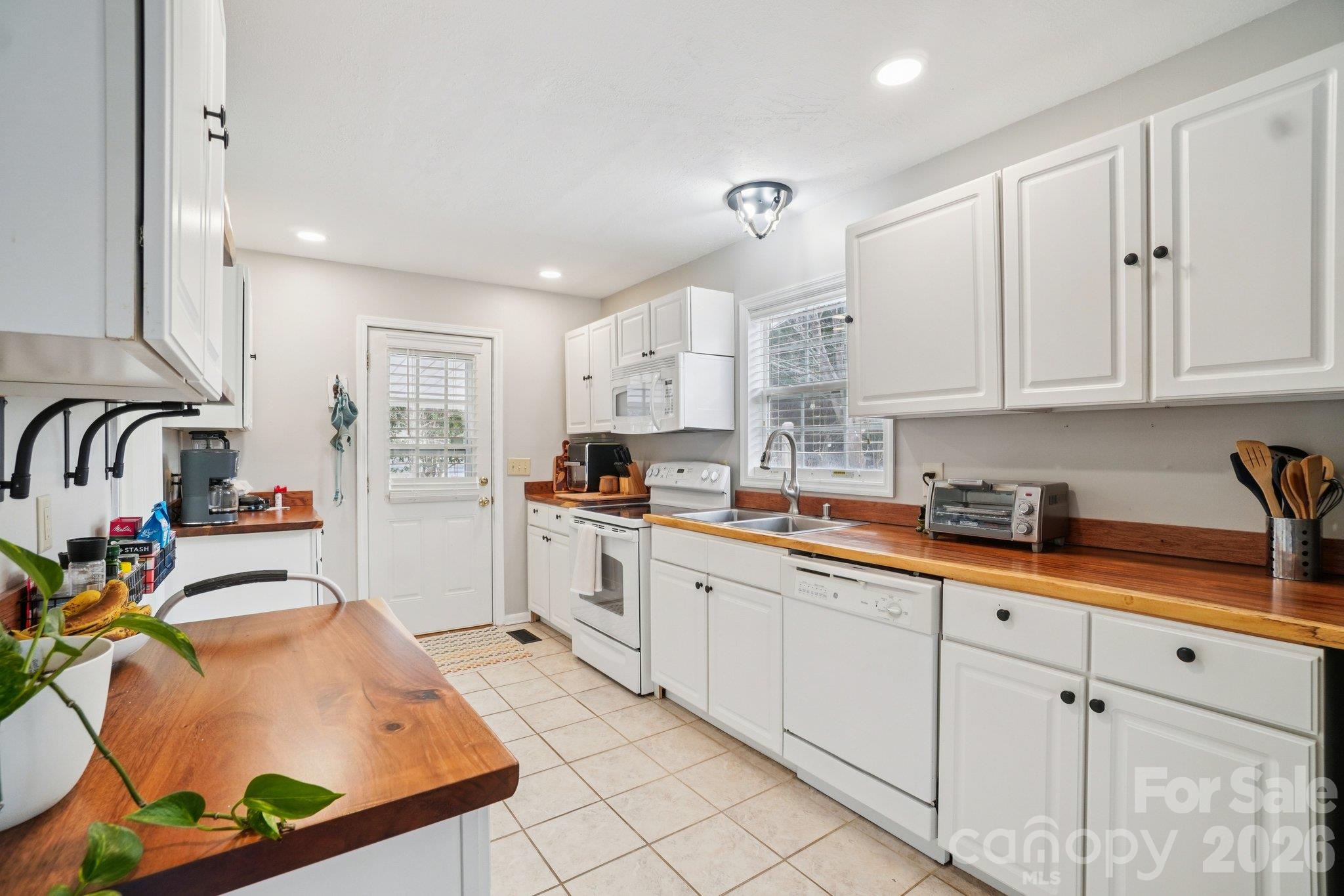 Single Family Residence at 130 Sherwood Drive, Lake Lure, photo 19 of 41