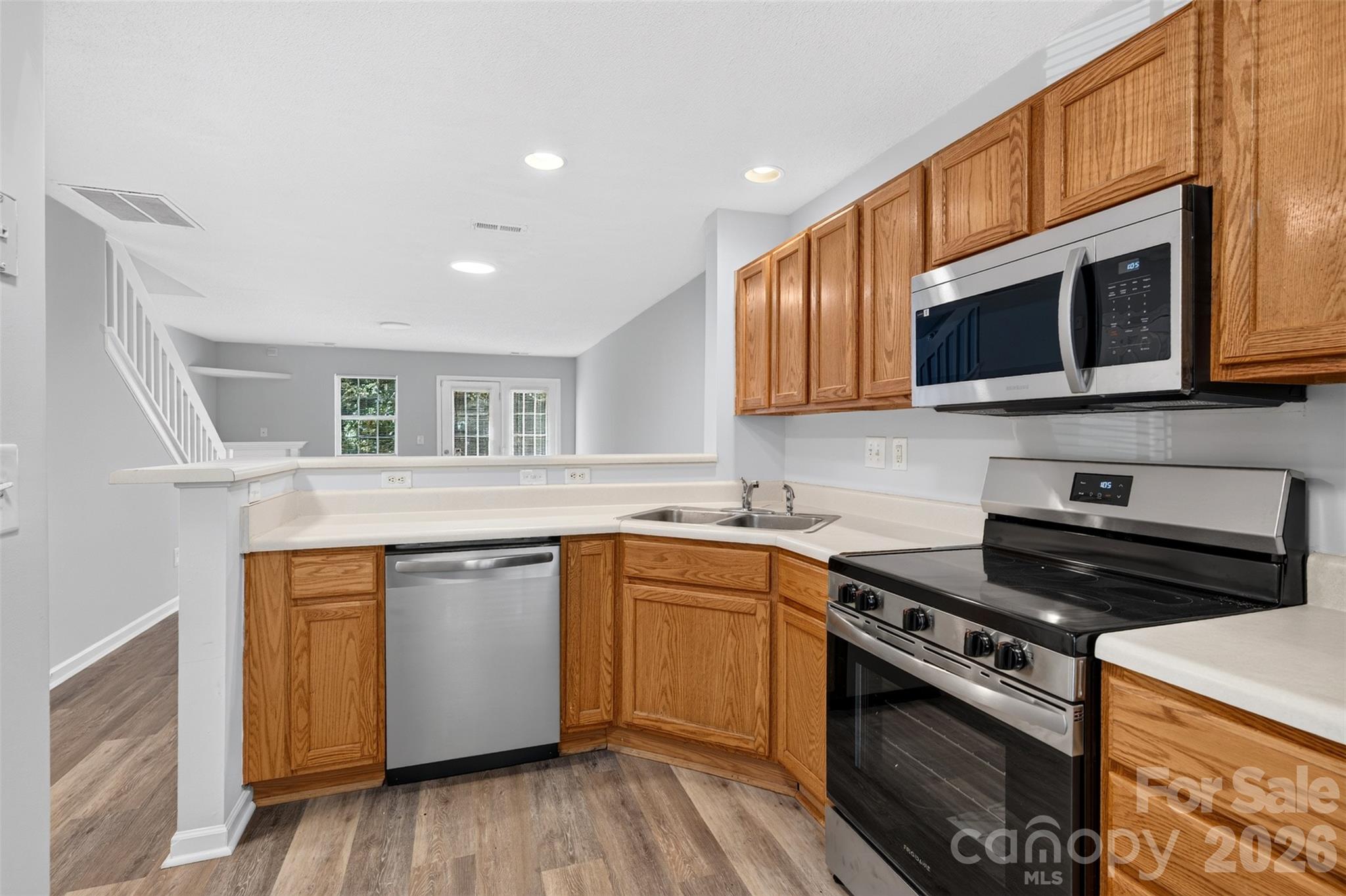 Townhouse at 11578 Briddle Hall Court, Charlotte, photo 3 of 17