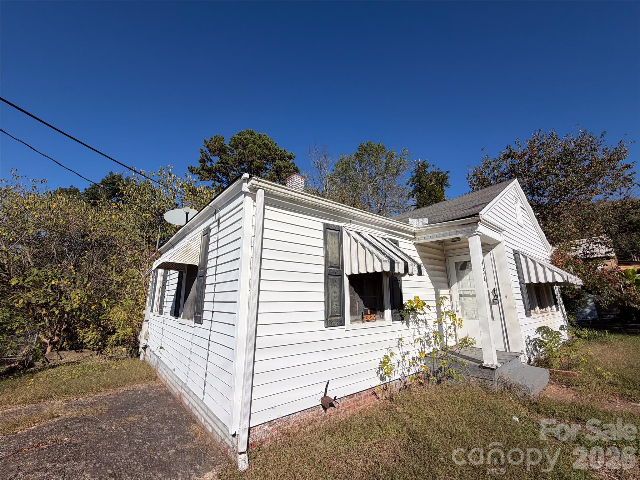 Single Family Residence at 434 W Grover Street, Shelby, photo 2 of 9