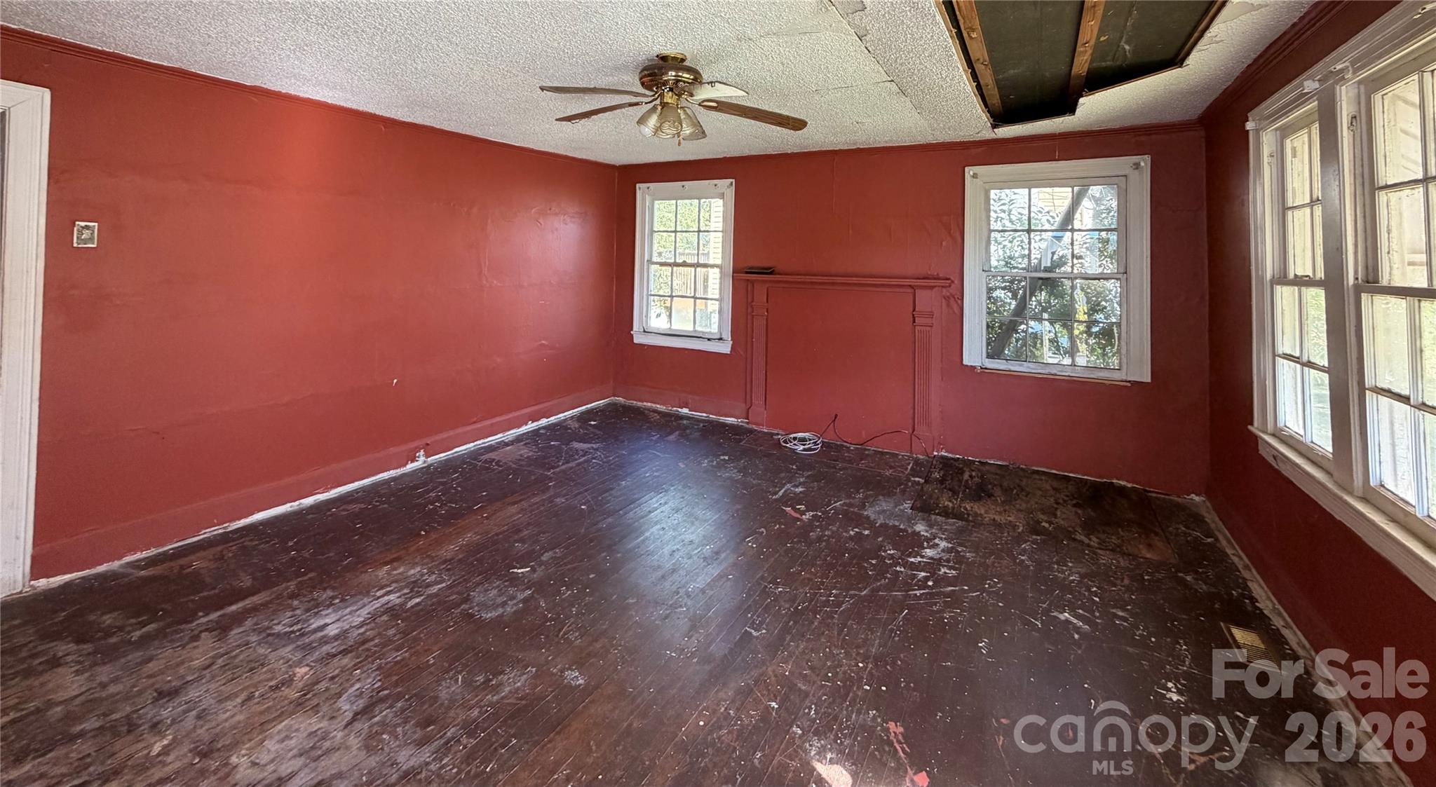 Single Family Residence at 434 W Grover Street, Shelby, photo 5 of 9