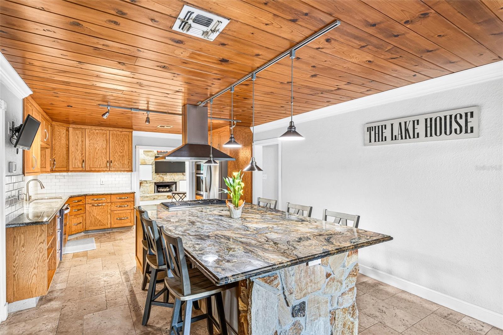 Single Family Residence at 2600 E IRLO BRONSON MEMORIAL HWY, KISSIMMEE, photo 7 of 61