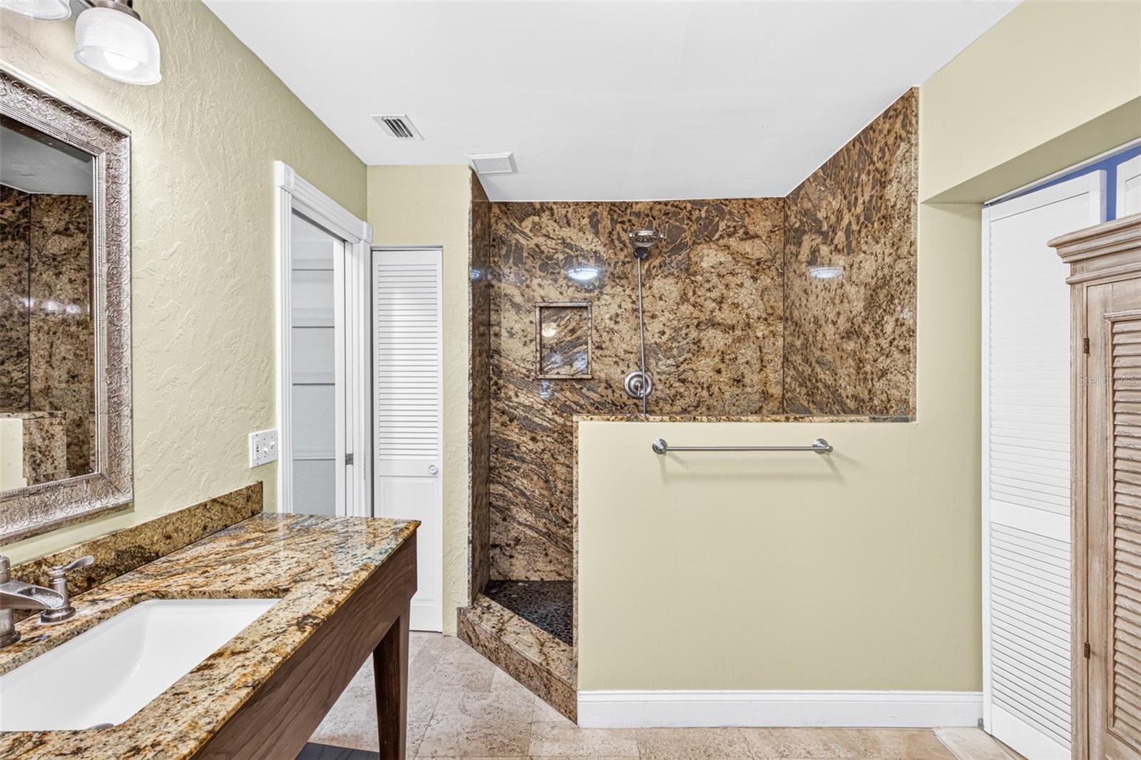 Single Family Residence at 2600 E IRLO BRONSON MEMORIAL HWY, KISSIMMEE, photo 18 of 61