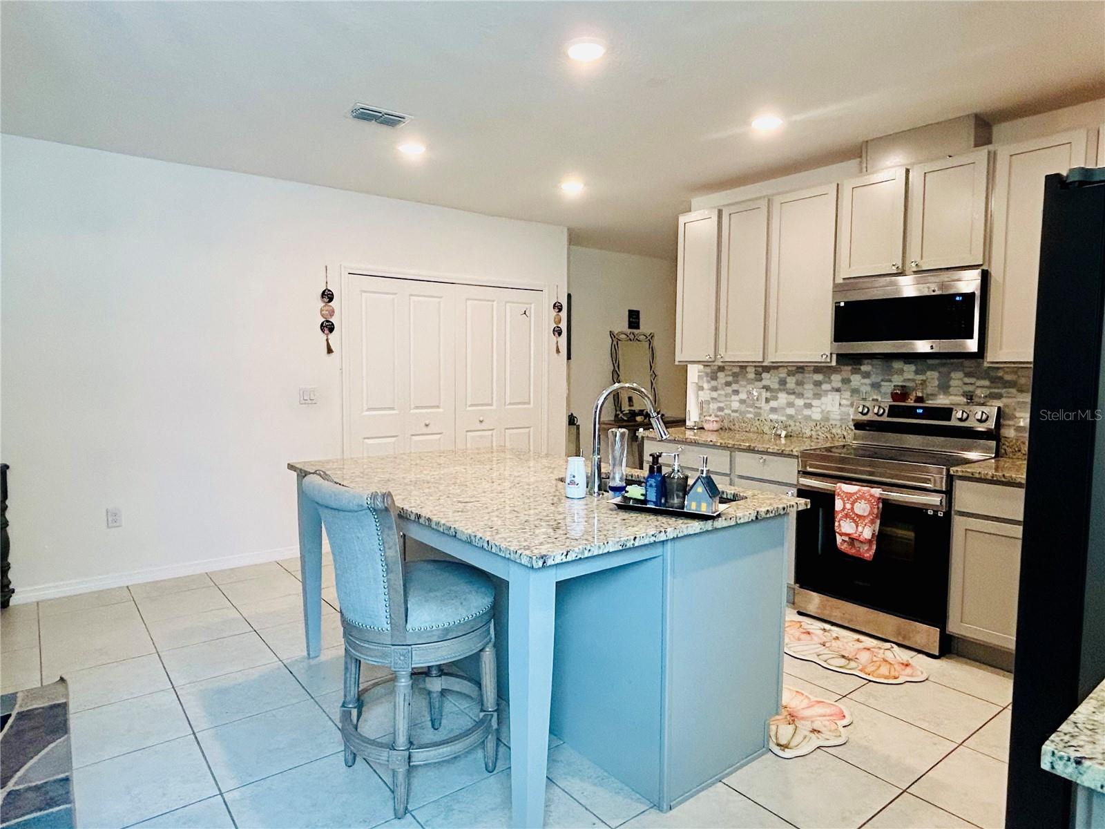 Single Family Residence at 6632 TEMPO WAY, MASCOTTE, photo 8 of 39