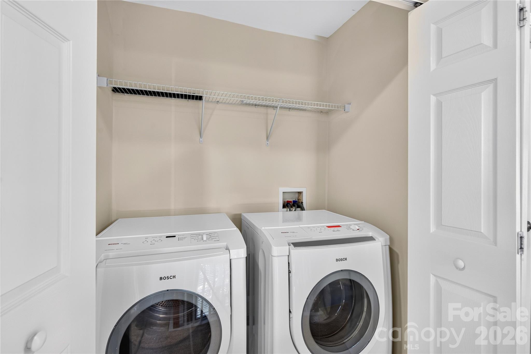 Townhouse at 2053 Cambridge Beltway Drive, Charlotte, photo 13 of 40