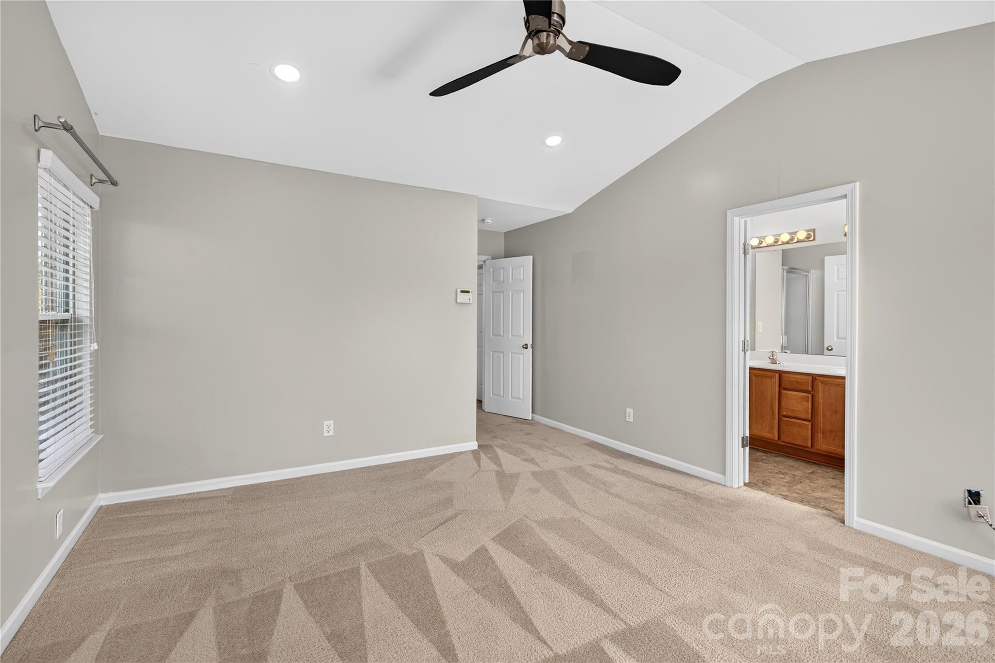 Townhouse at 2053 Cambridge Beltway Drive, Charlotte, photo 24 of 40