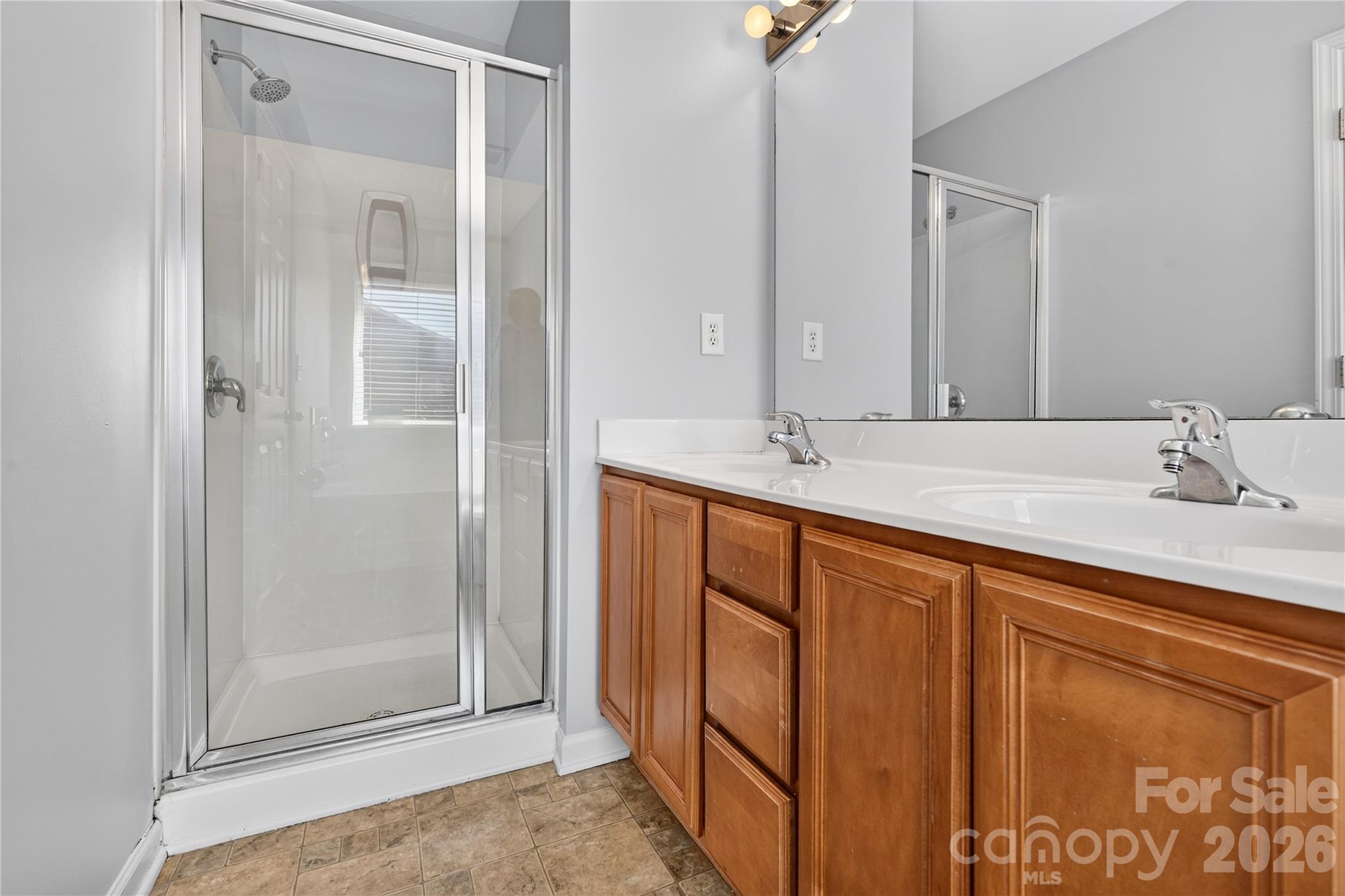 Townhouse at 2053 Cambridge Beltway Drive, Charlotte, photo 29 of 40
