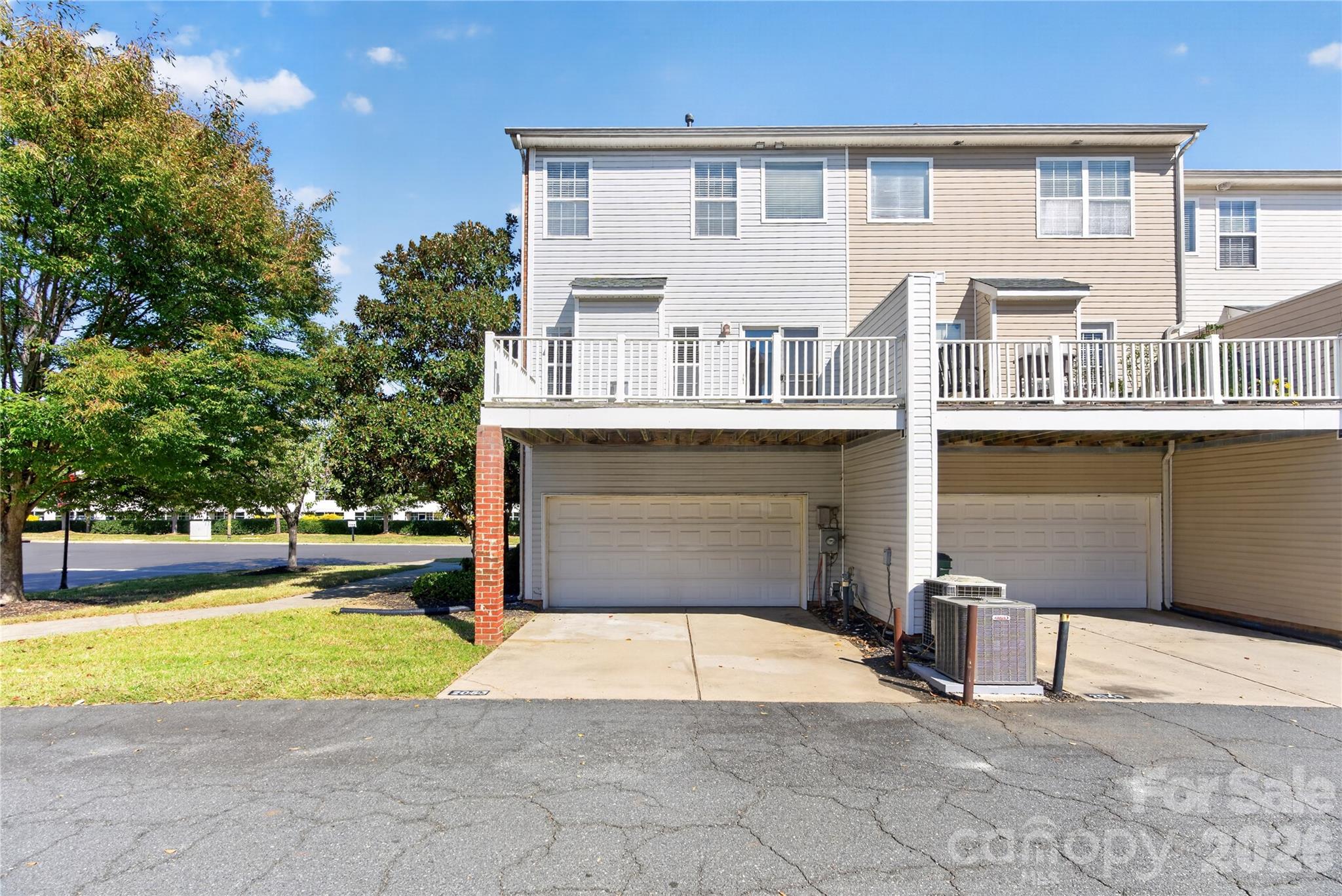Townhouse at 2053 Cambridge Beltway Drive, Charlotte, photo 40 of 40