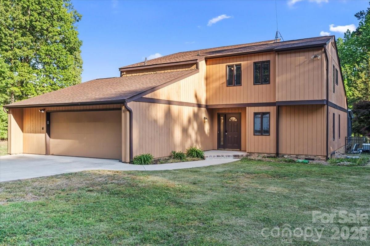 Single Family Residence at 108 N Scalybark Trail, Concord, photo 4 of 43