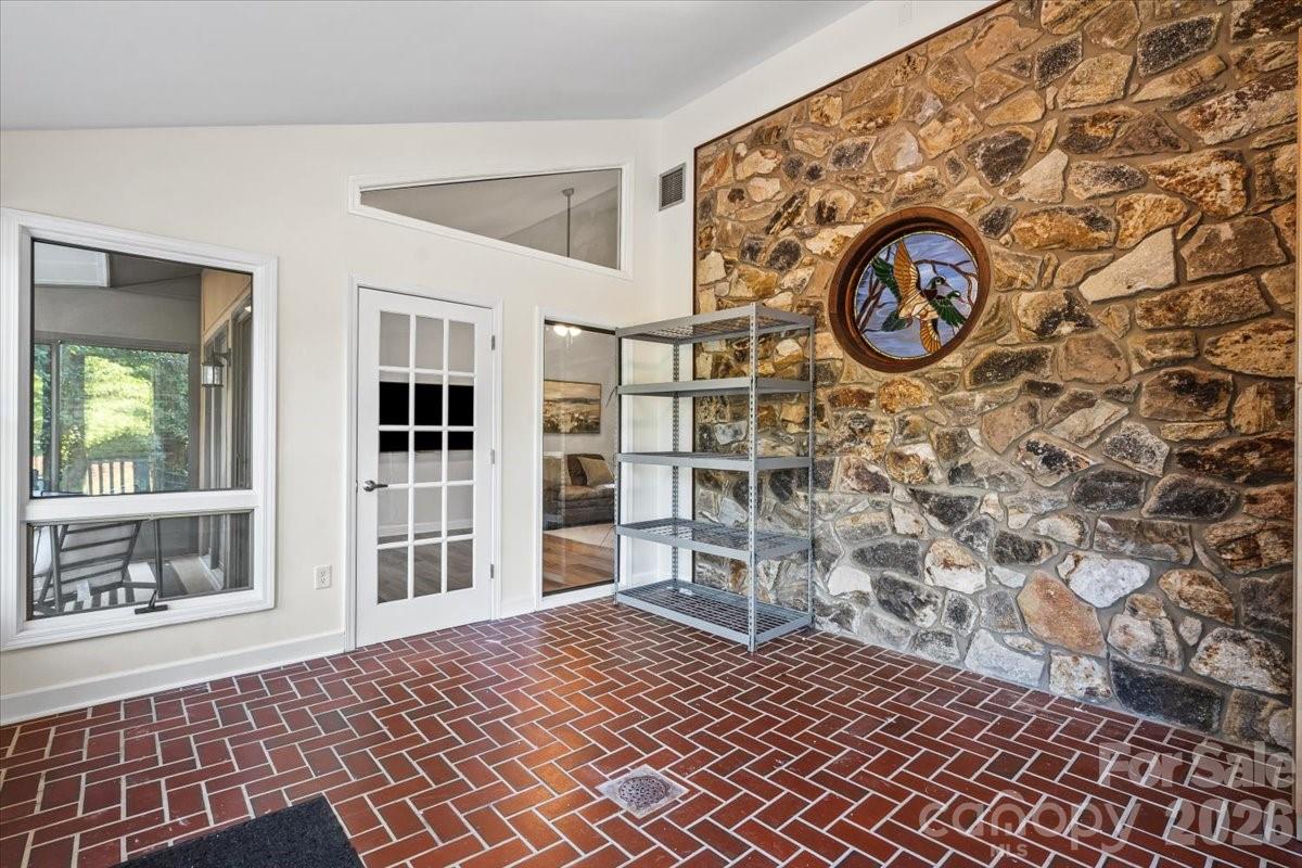 Single Family Residence at 108 N Scalybark Trail, Concord, photo 11 of 43