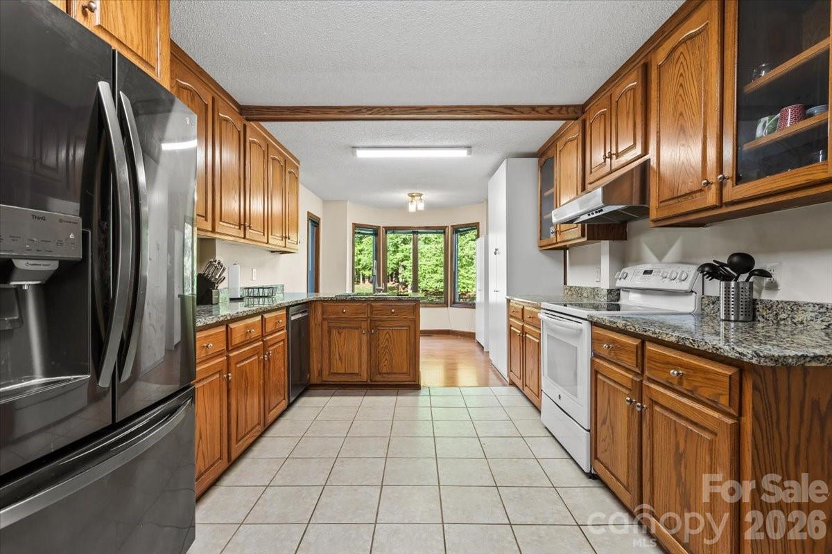 Single Family Residence at 108 N Scalybark Trail, Concord, photo 17 of 43