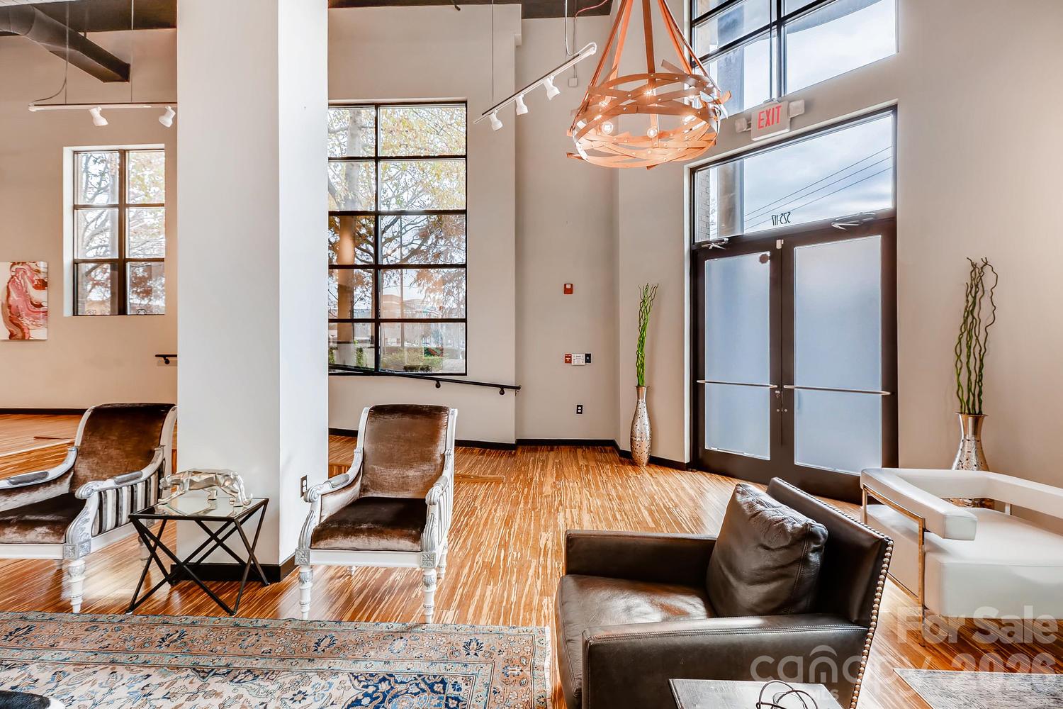 Retail at 525 E 6th Street, Charlotte, photo 14 of 23