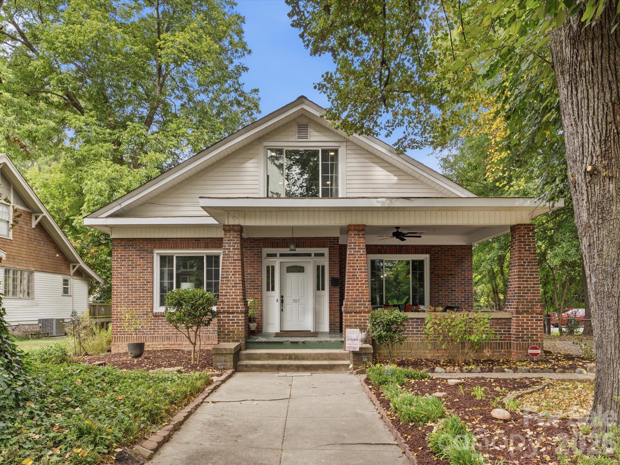 Front of House. - 707 S York Street, Gastonia