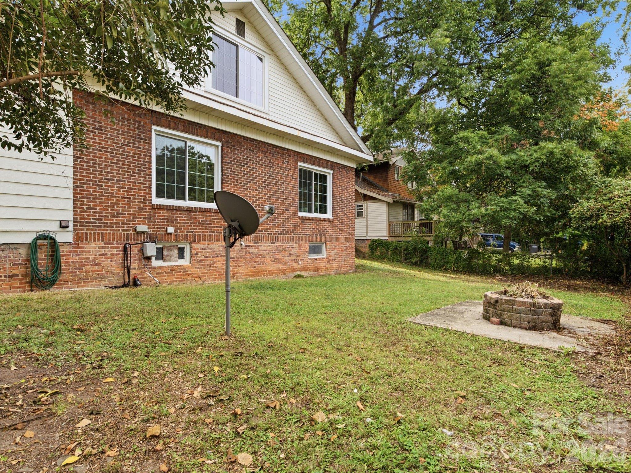 Back Yard - 707 S York Street, Gastonia