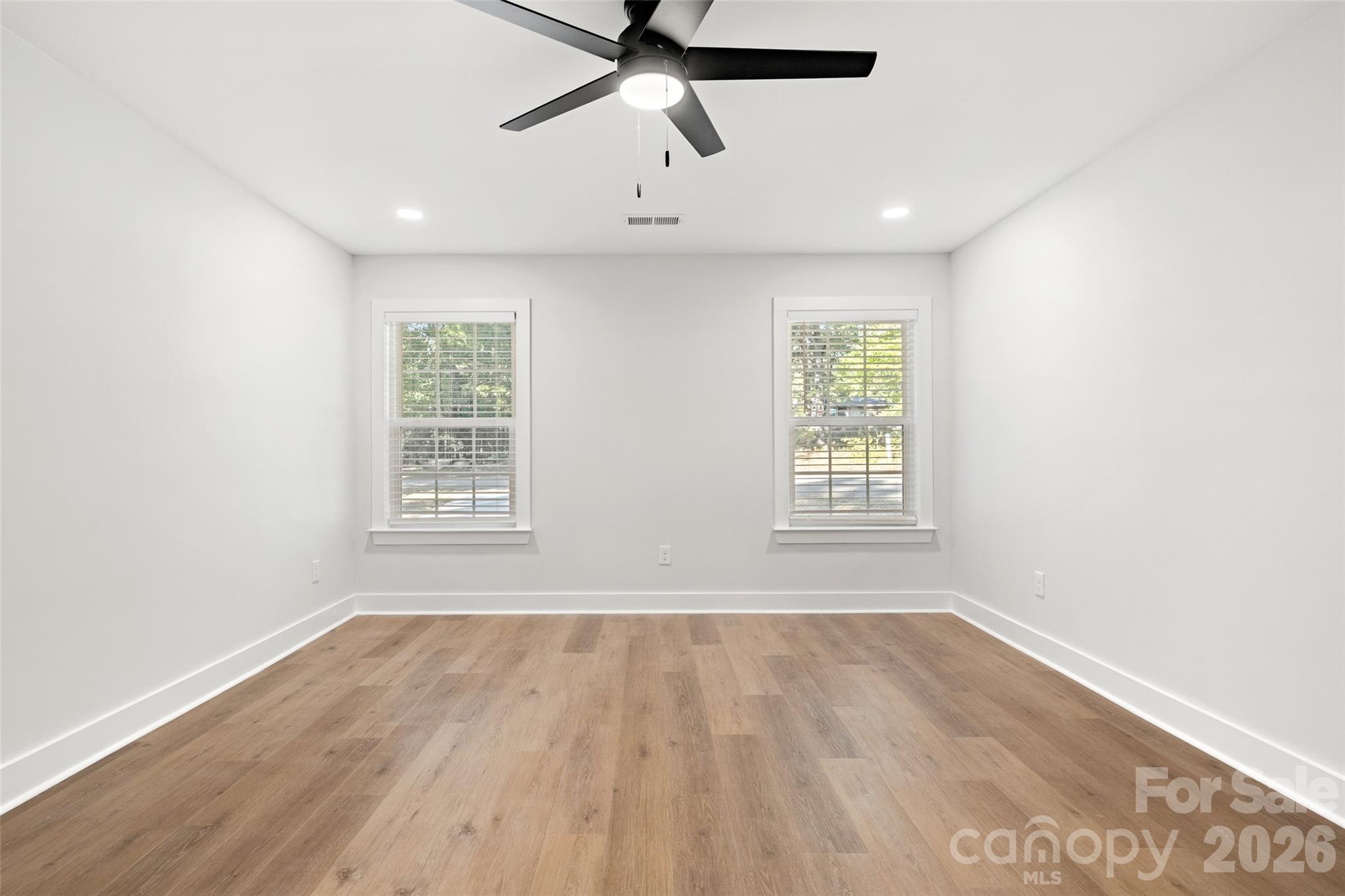 Single Family Residence at 1922 Fender Lane, Lancaster, photo 14 of 31