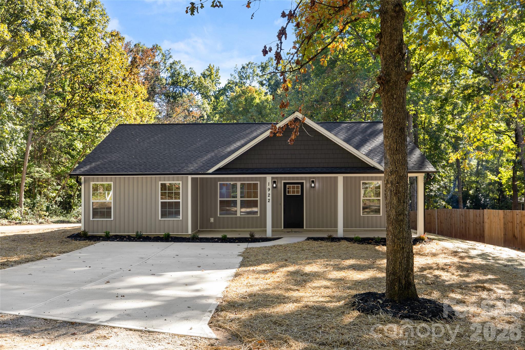 Single Family Residence at 1922 Fender Lane, Lancaster, photo 25 of 31