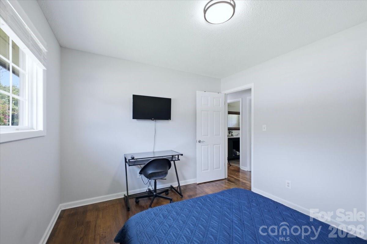 Single Family Residence at 2521 Alleghany Street, Charlotte, photo 19 of 25