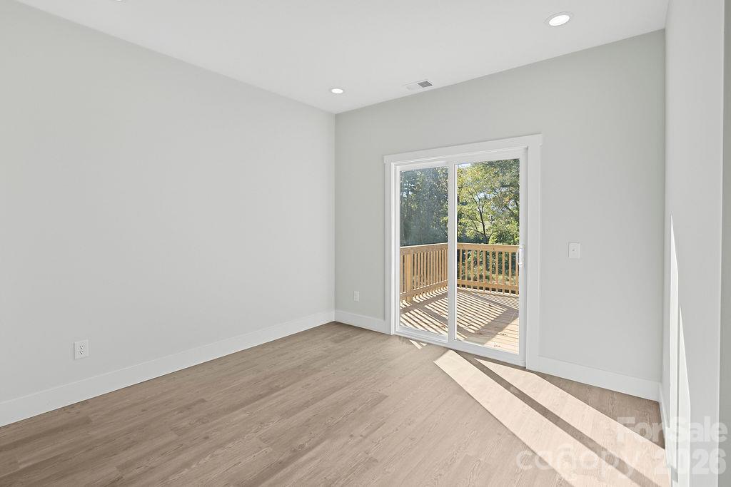 Single Family Residence at 1433 10th Avenue SW, Hickory, photo 10 of 29