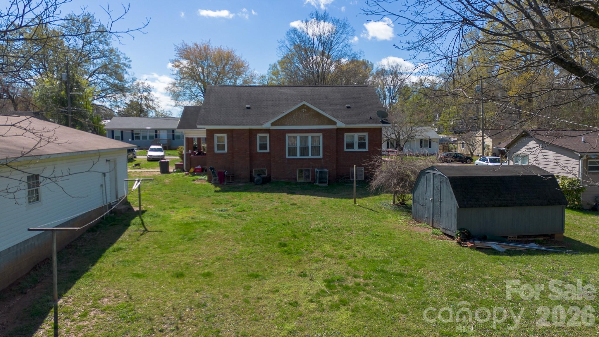Single Family Residence at 218 W 28th Street, Newton, photo 3 of 14